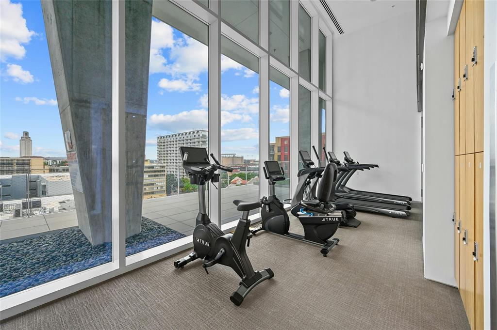 313 W 17th ST # 2605
