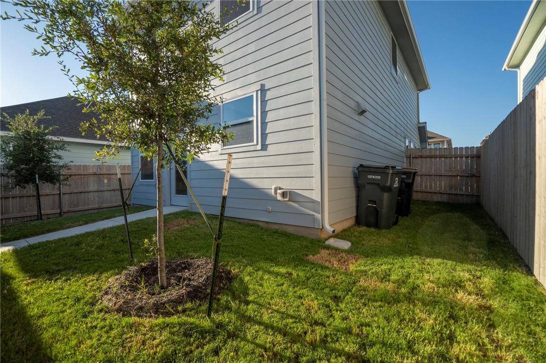 9507 Morning Iris DR
