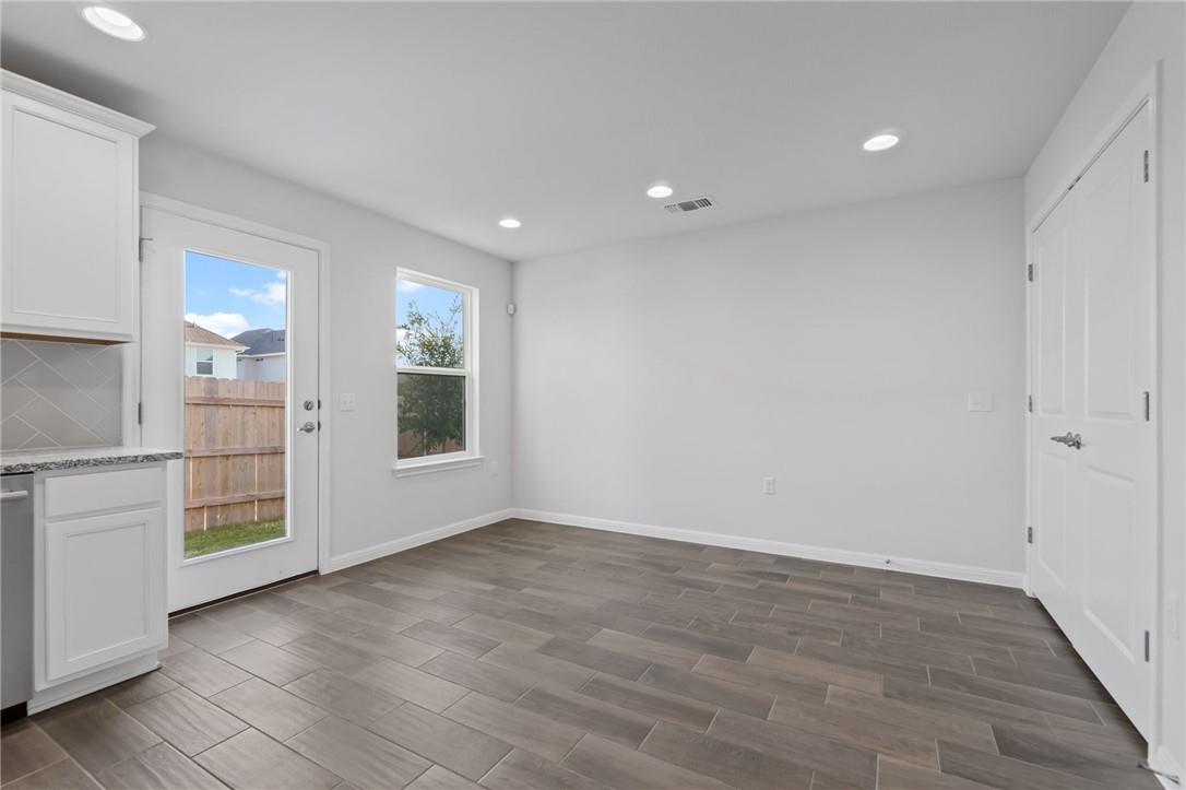 9507 Morning Iris DR