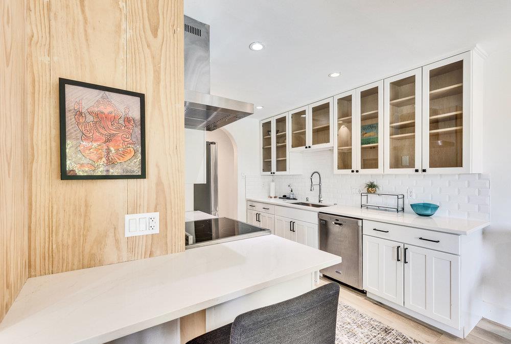 2419 Trail Of The Madrones