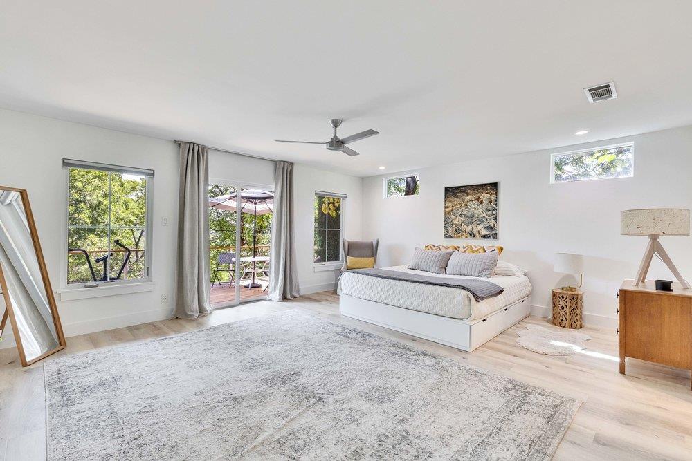 2419 Trail Of The Madrones