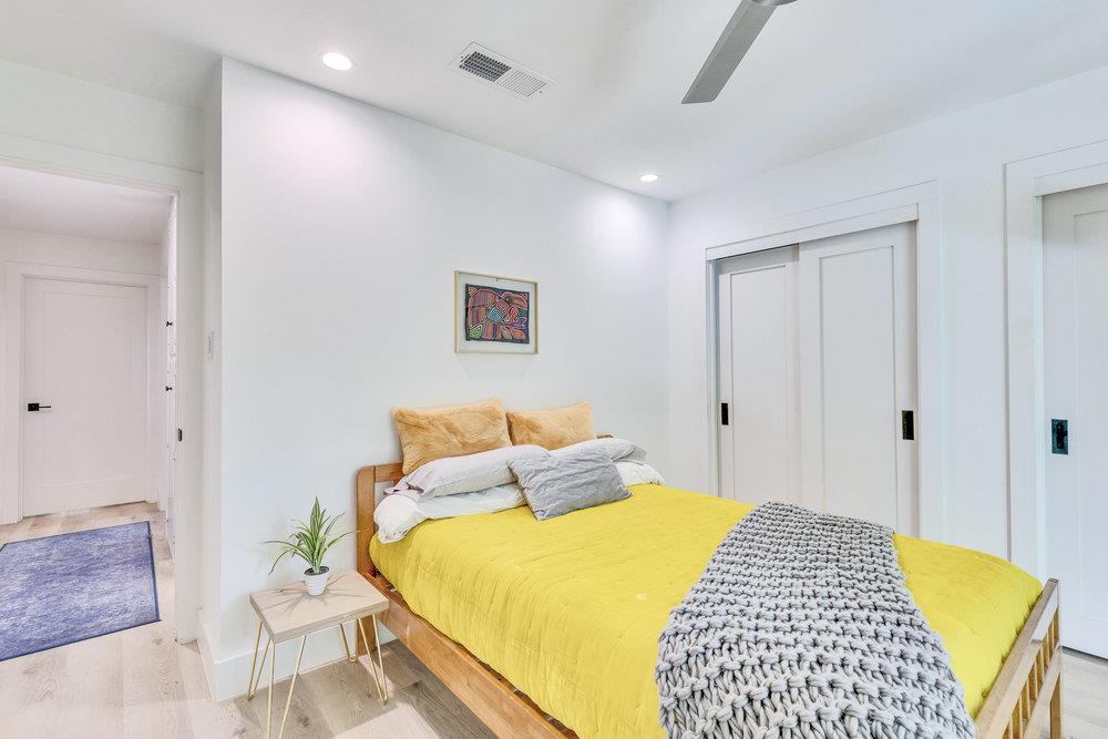 2419 Trail Of The Madrones