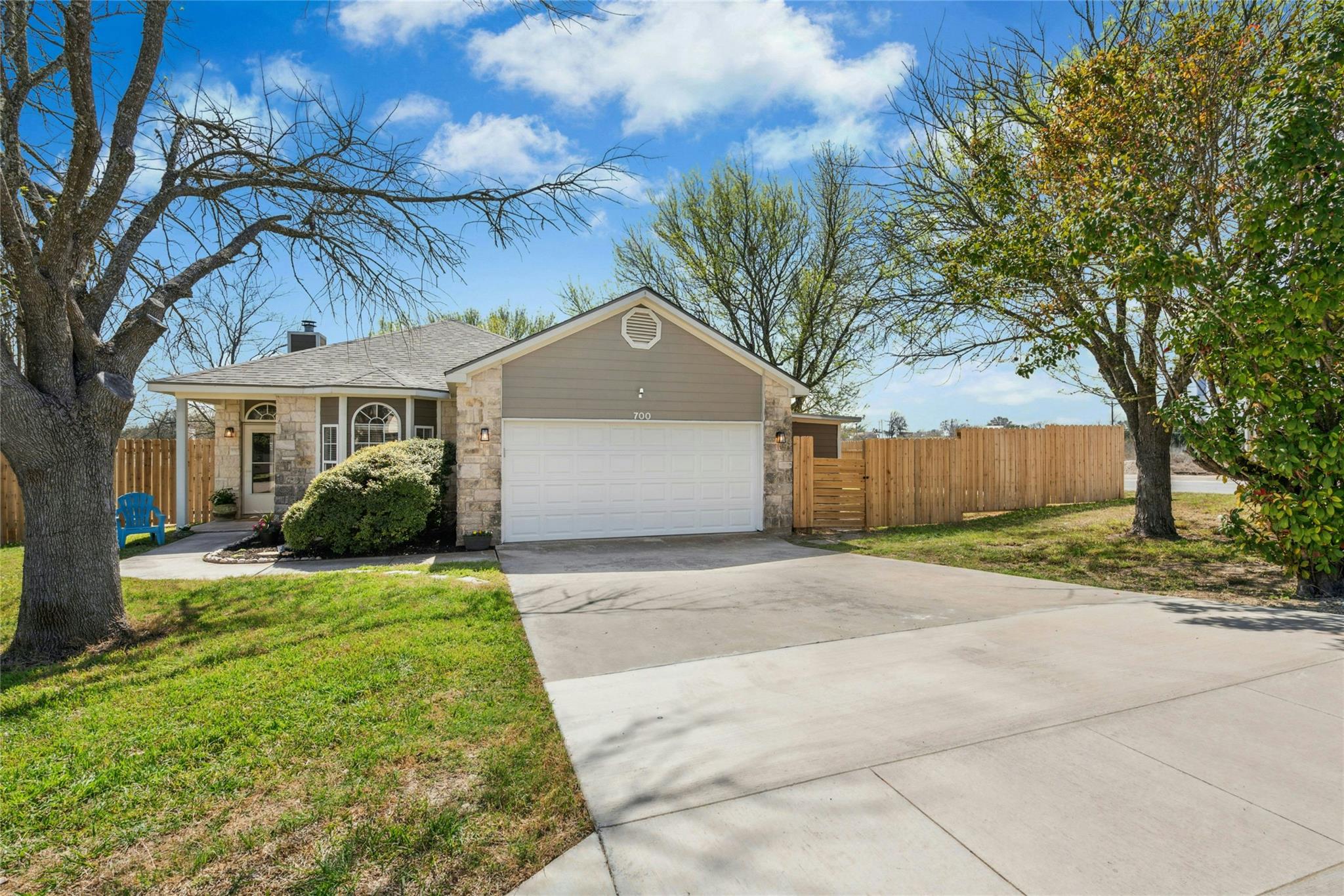 700 Clearview CIR