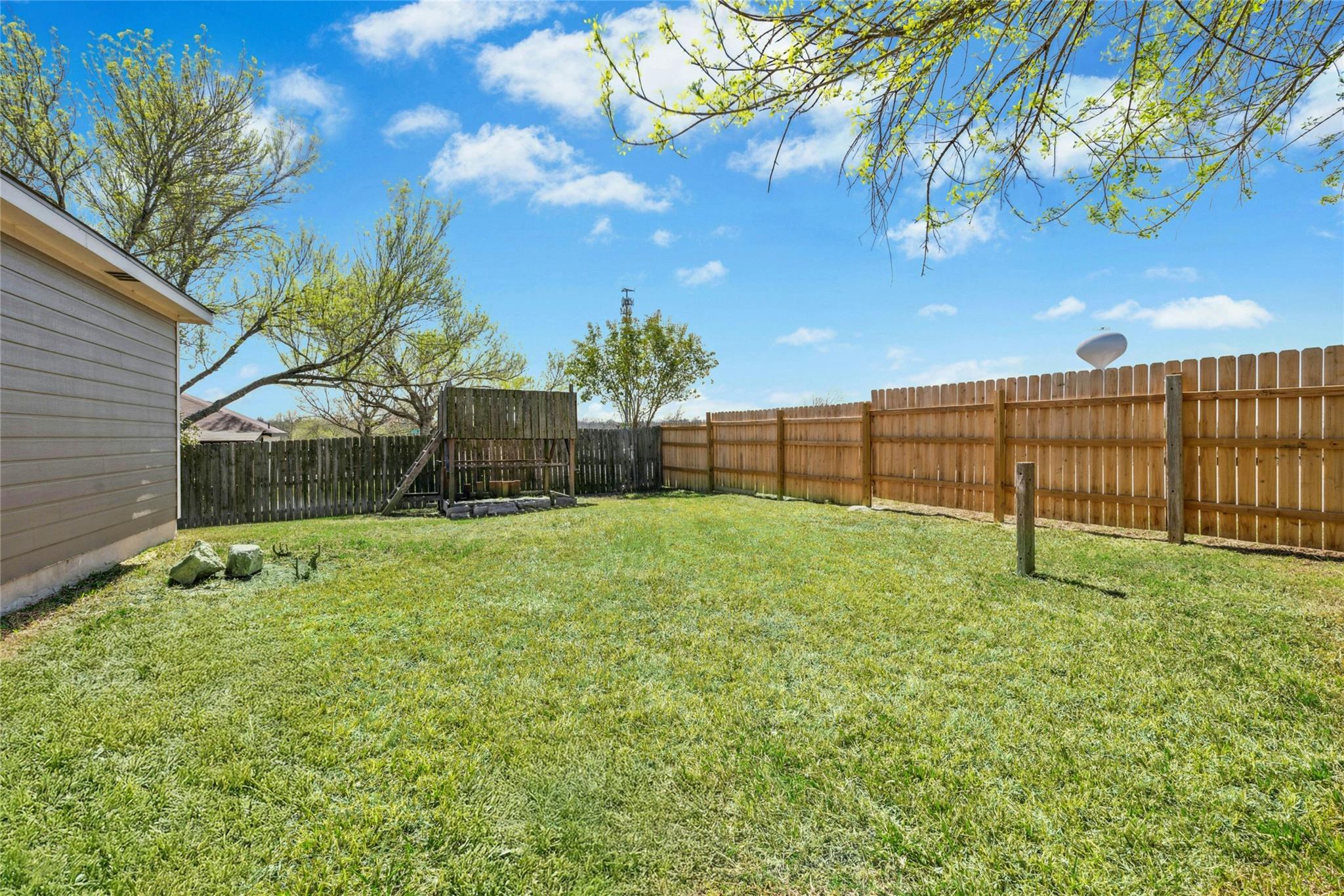 700 Clearview CIR