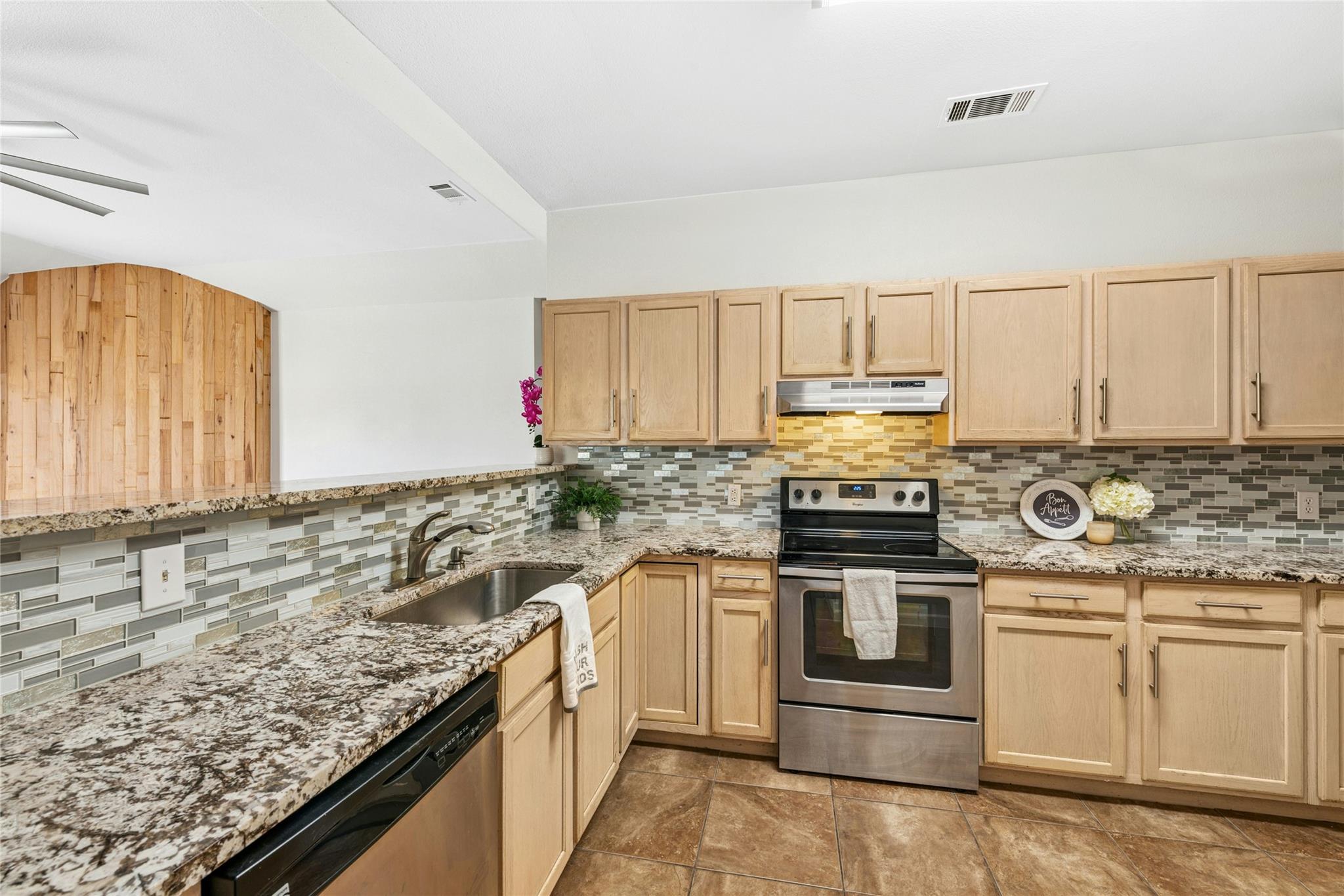 700 Clearview CIR