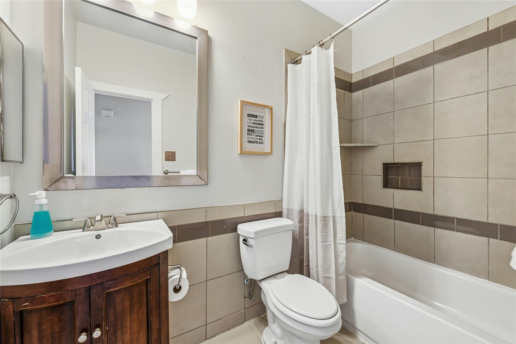 700 Clearview CIR
