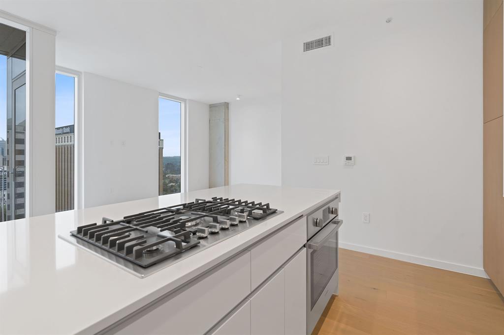 313 W 17th ST # 1506