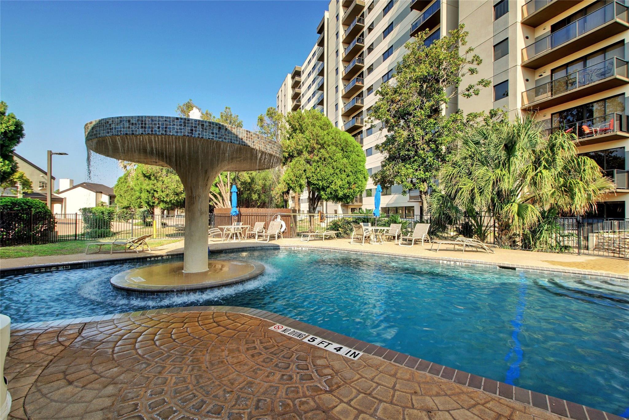 40 N Interstate Highway 35 Unit: 8C1