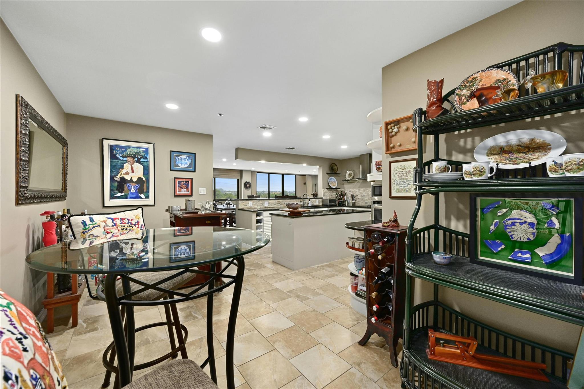 40 N Interstate Highway 35 Unit: 8C1