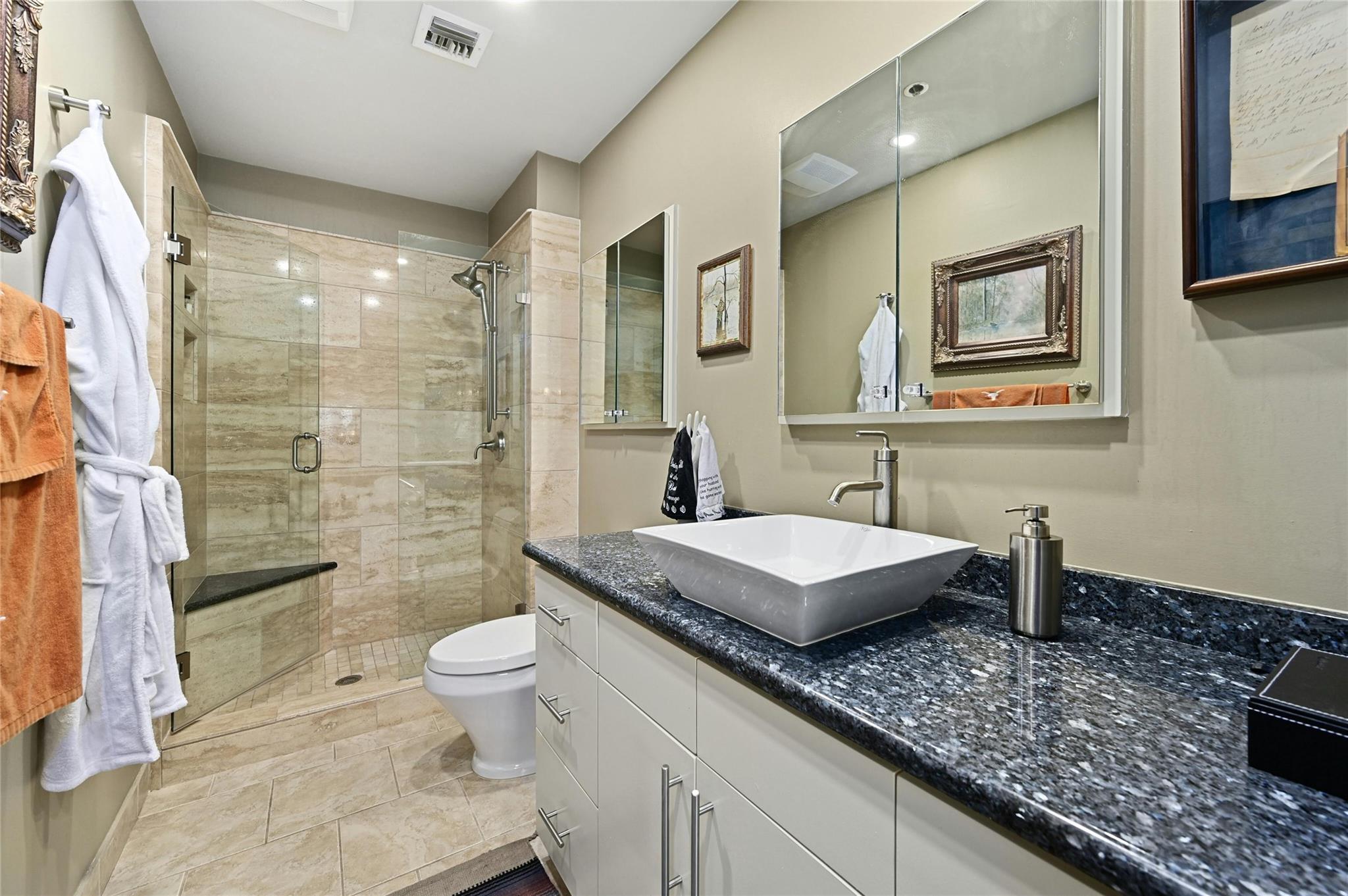 40 N Interstate Highway 35 Unit: 8C1