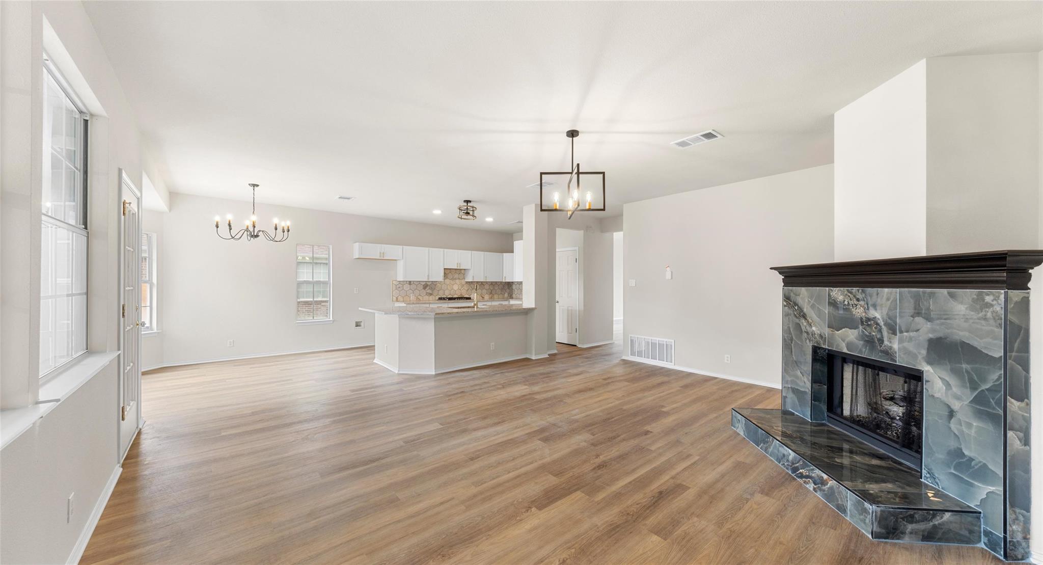 412 Tamara DR