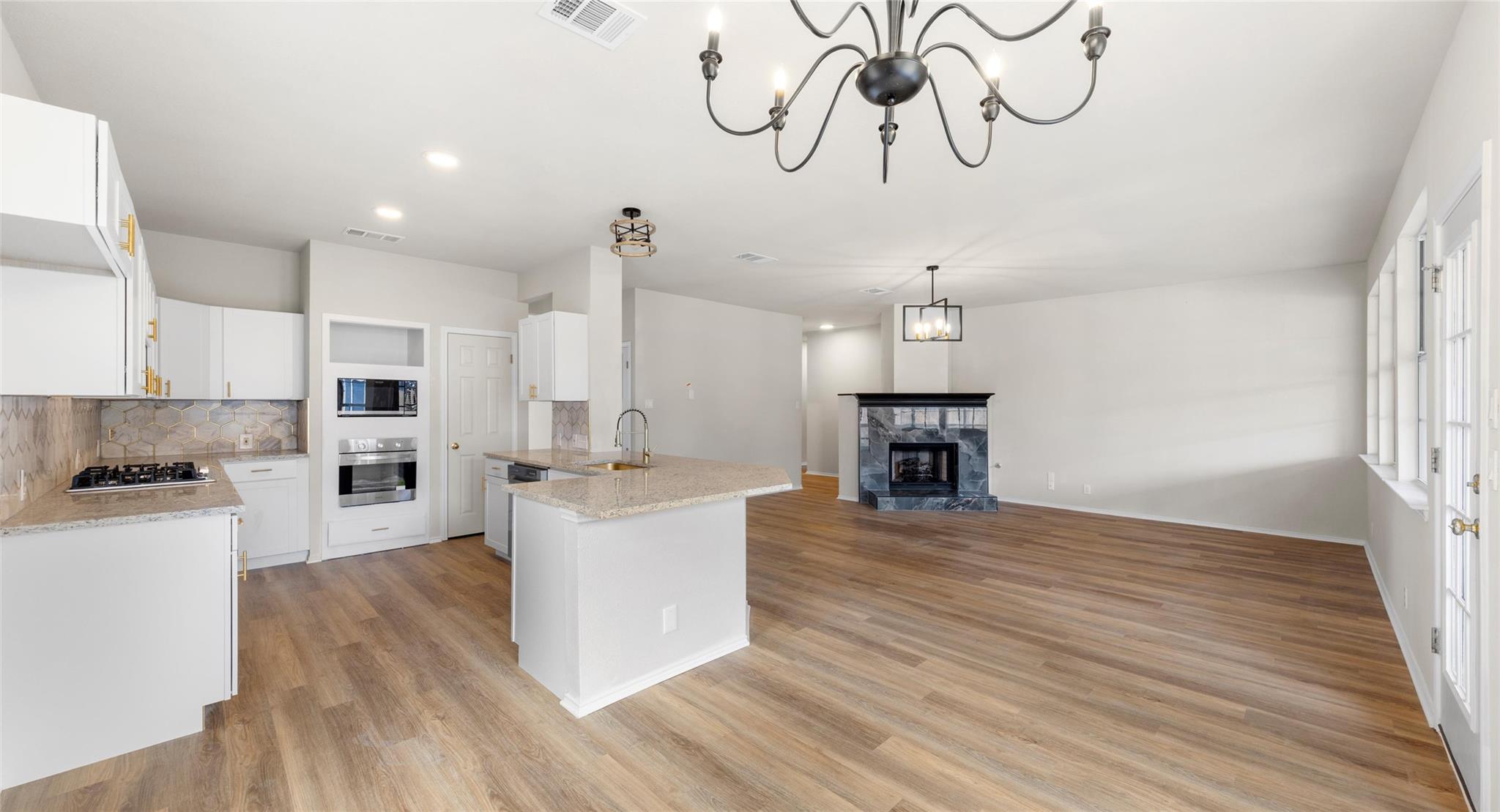412 Tamara DR