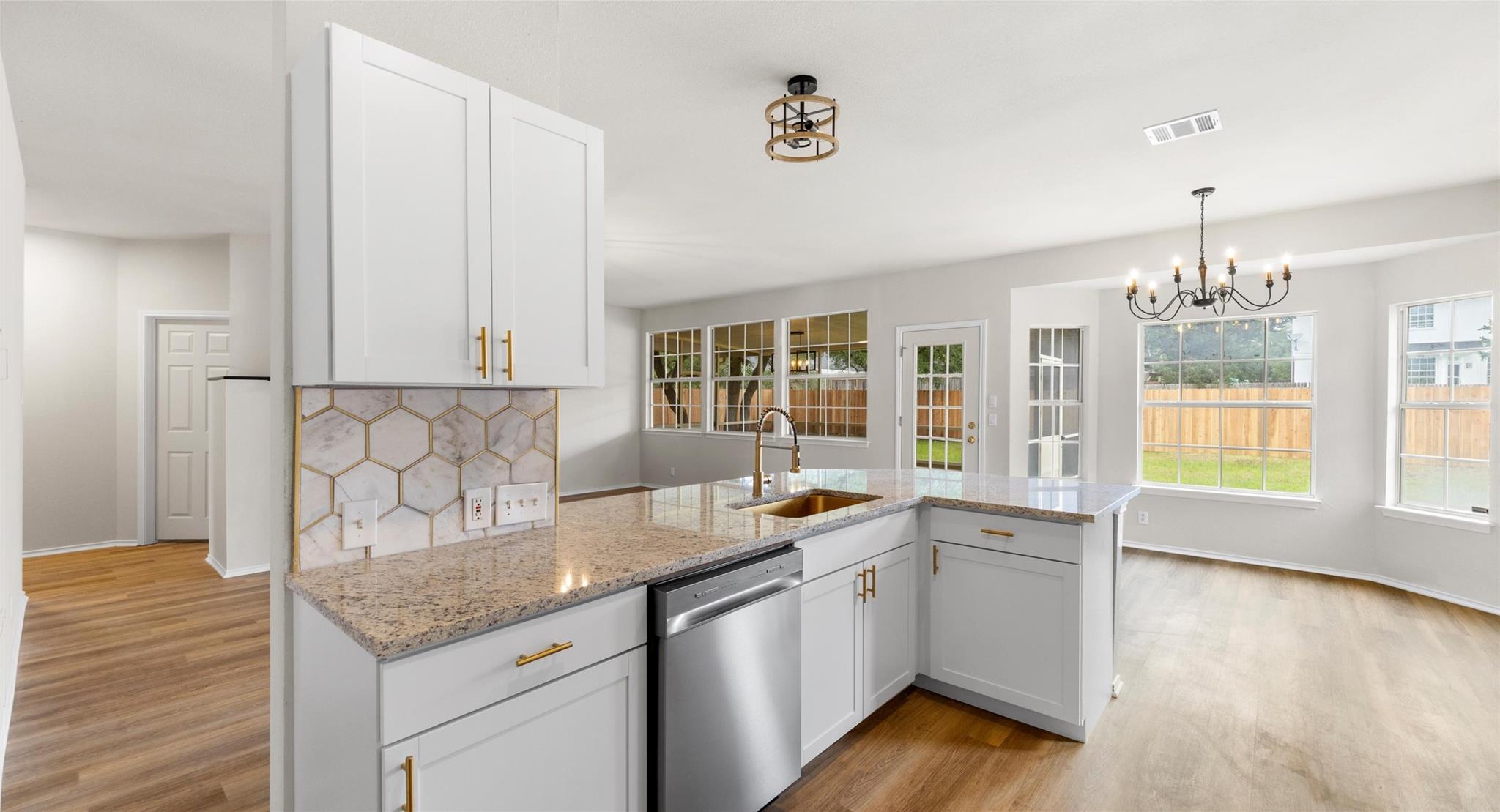 412 Tamara DR