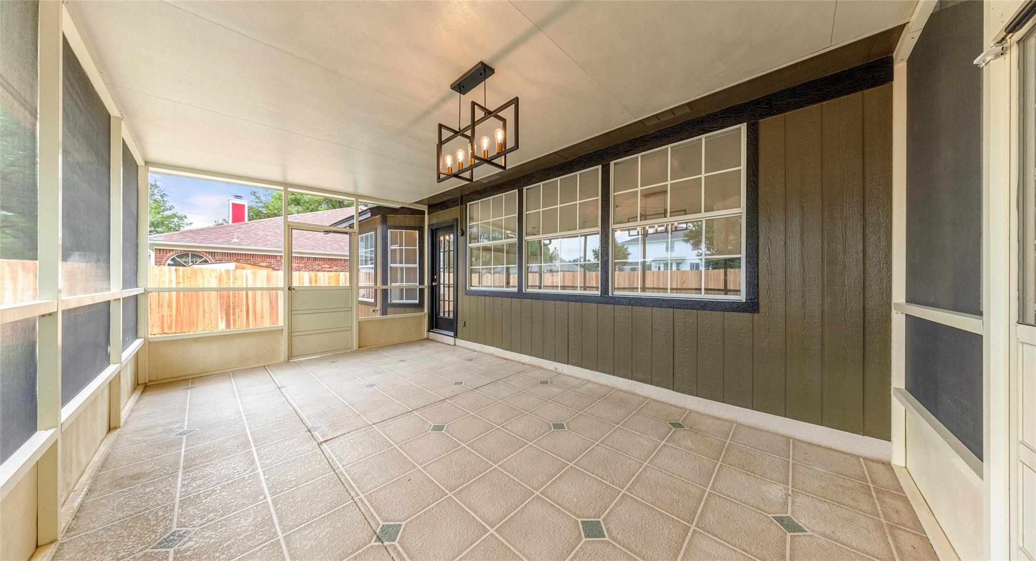 412 Tamara DR