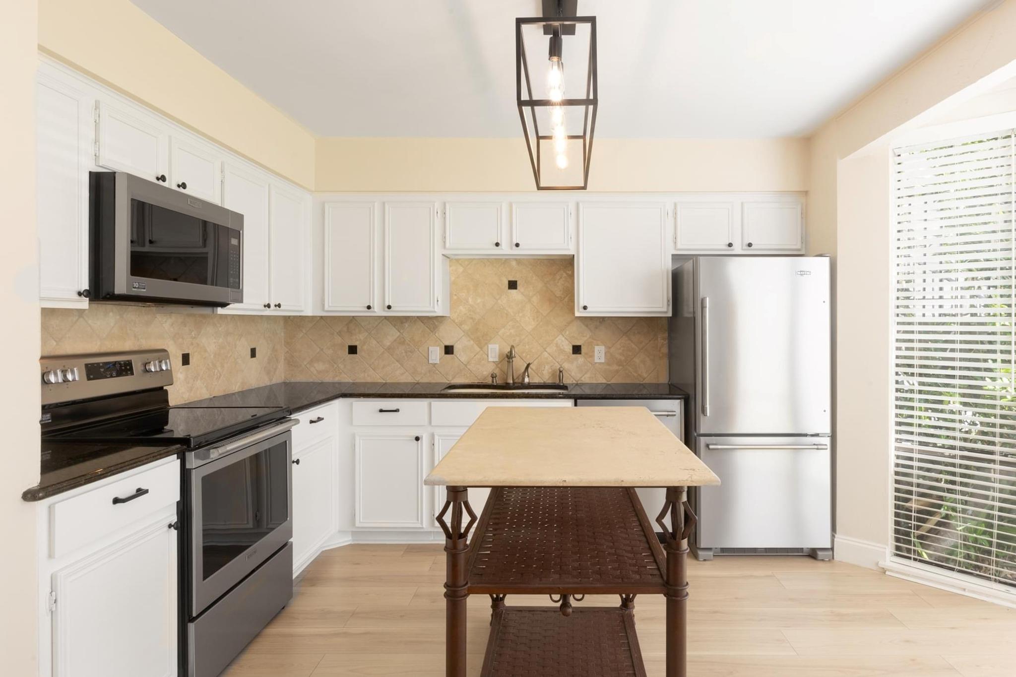 105 World Of Tennis SQ