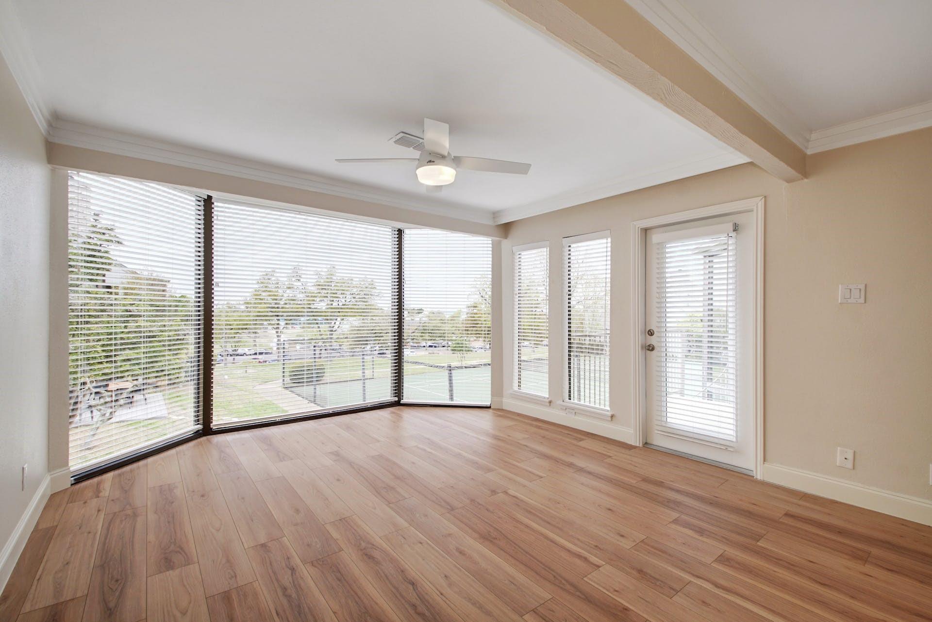 105 World Of Tennis SQ