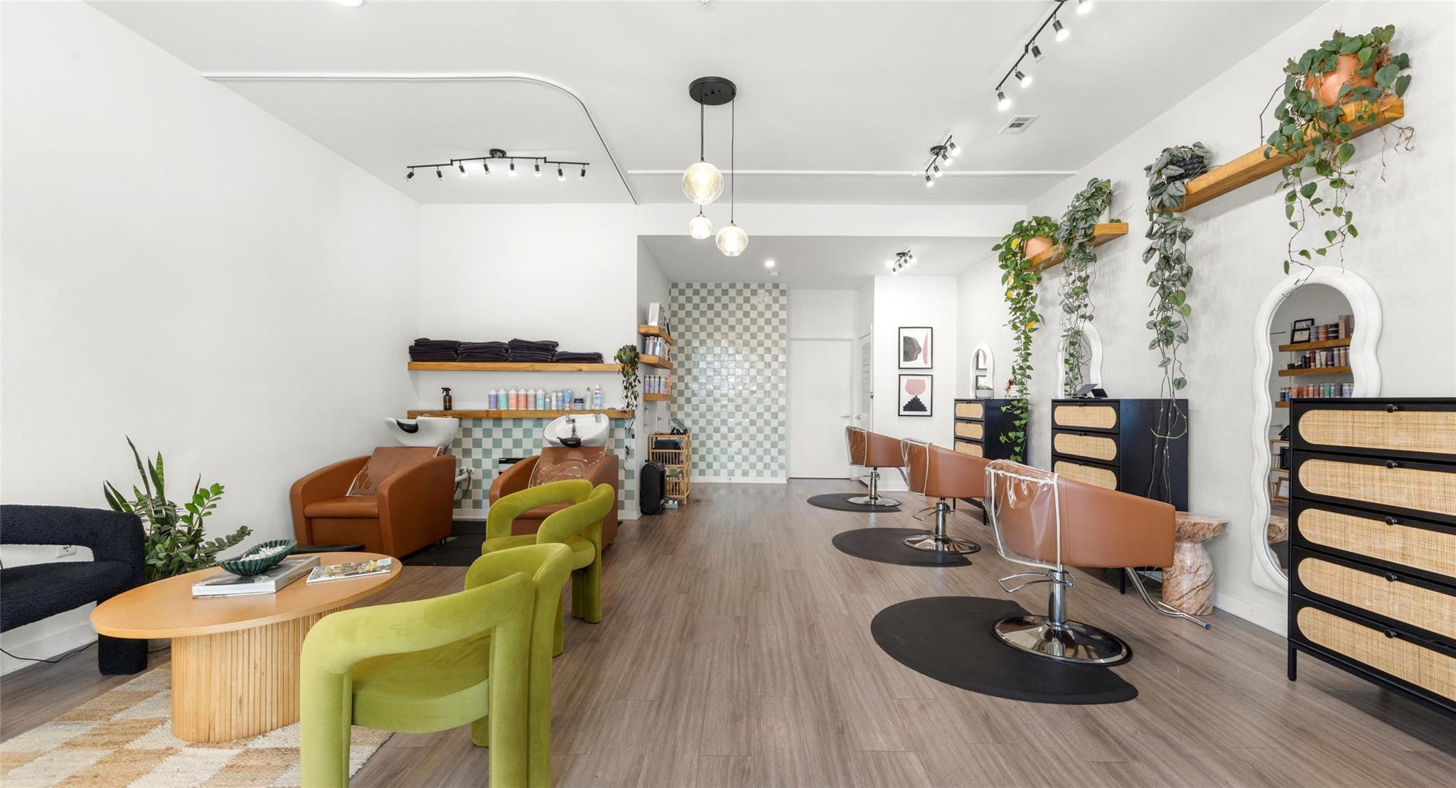 4361 S Congress Ave # 103