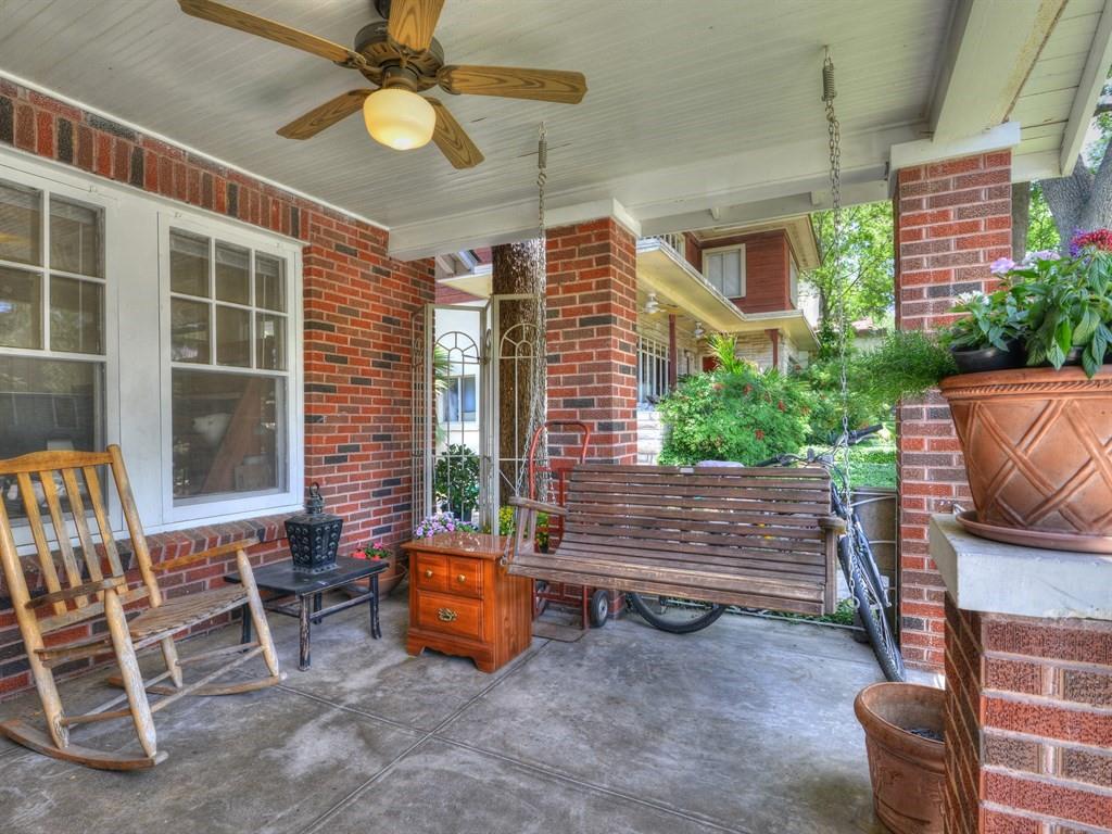 120 Laurel LN
