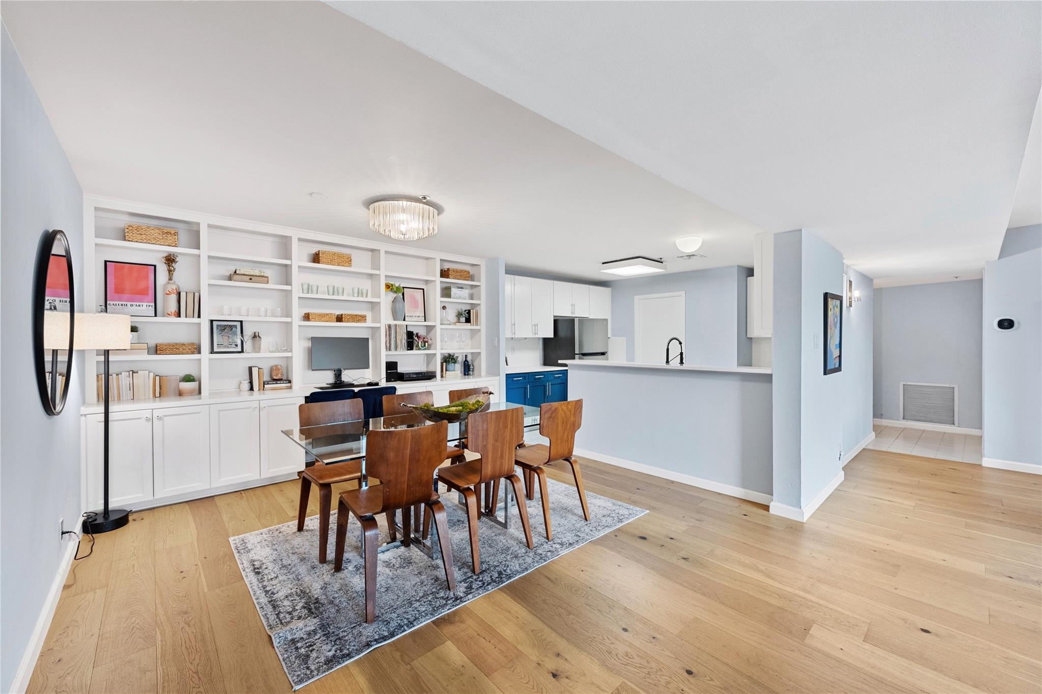 40 N Interstate Highway 35 Unit: 2B2