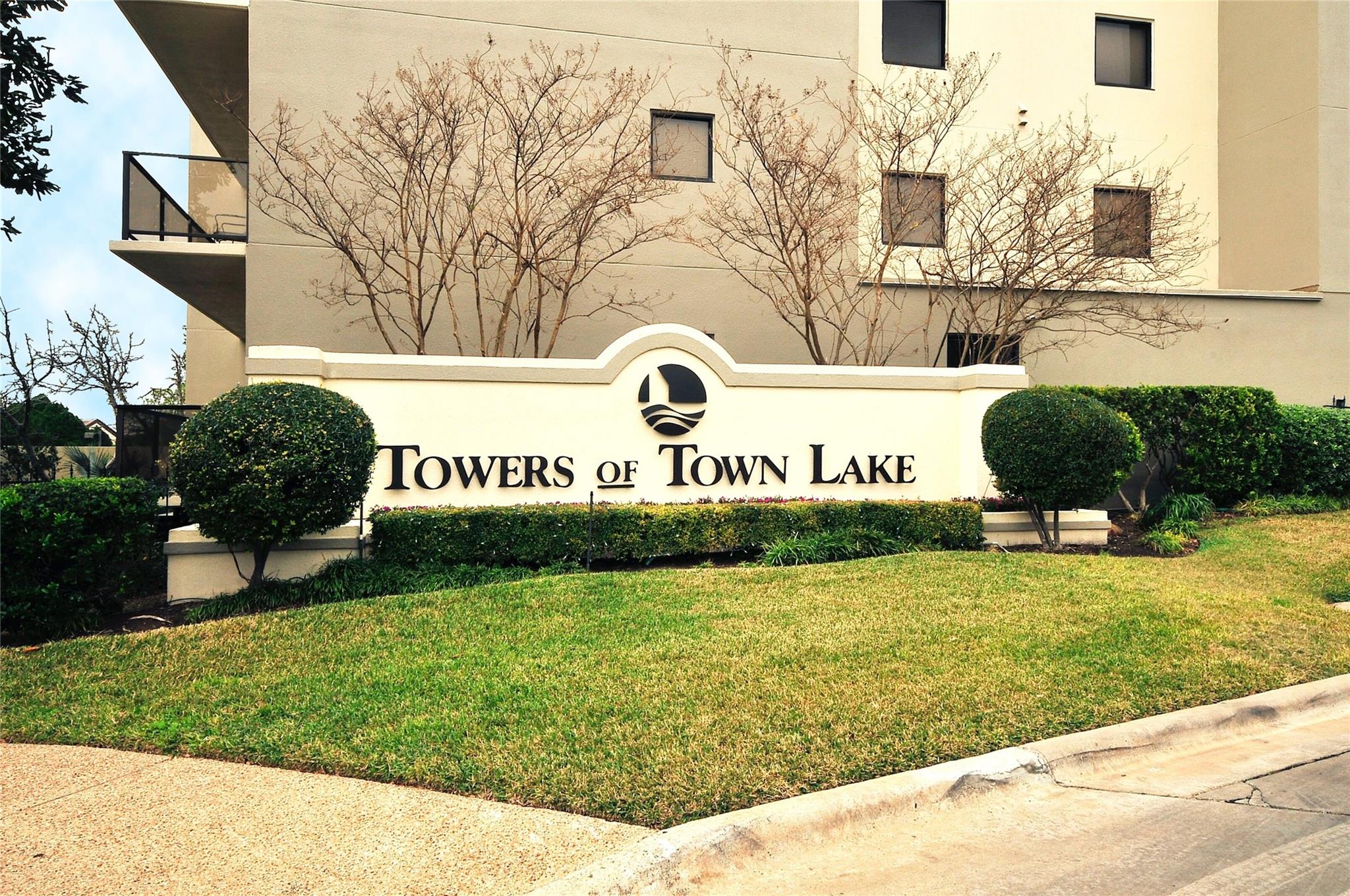 40 N Interstate Highway 35 Unit: 2B2
