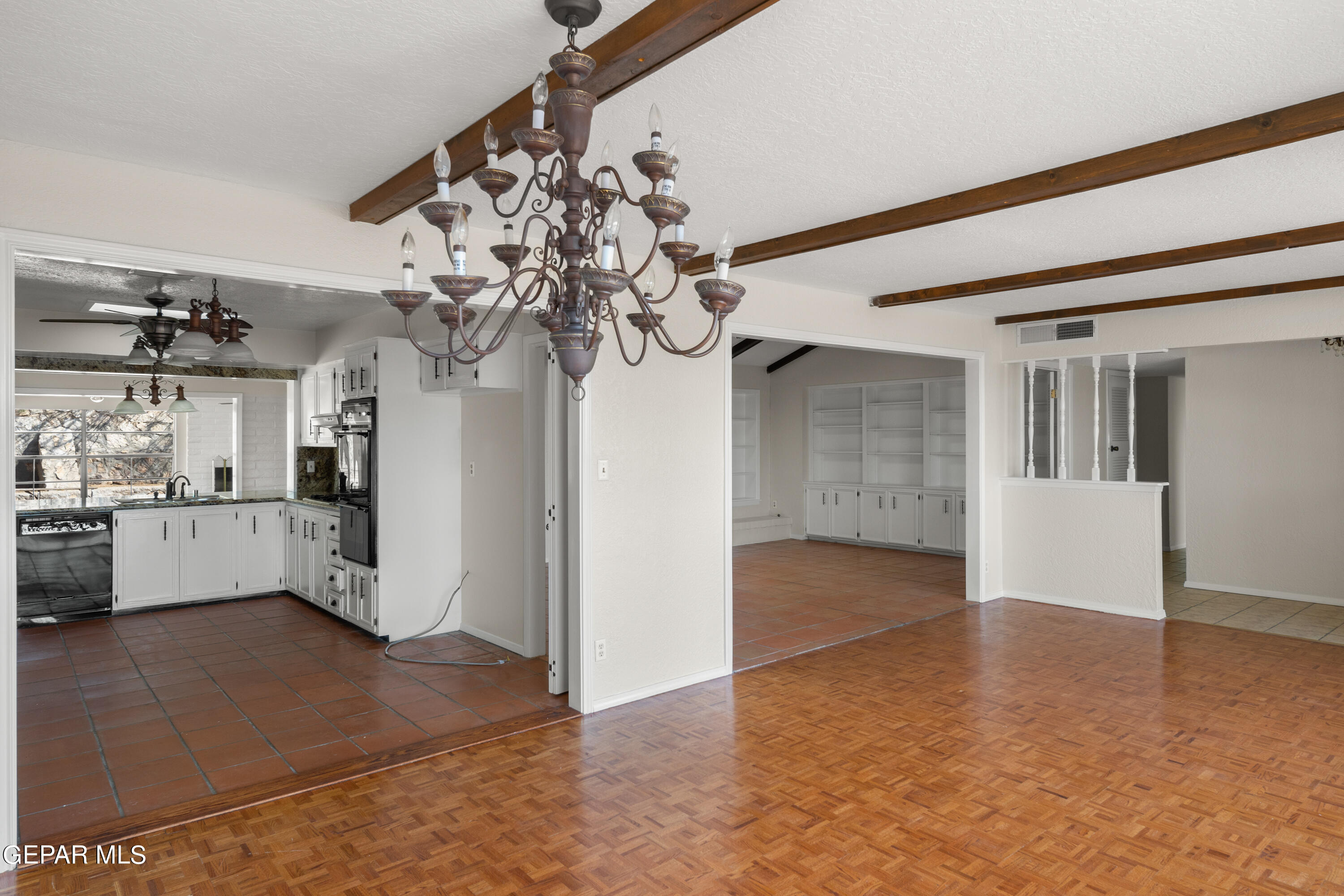 1417 MURCHISON Drive