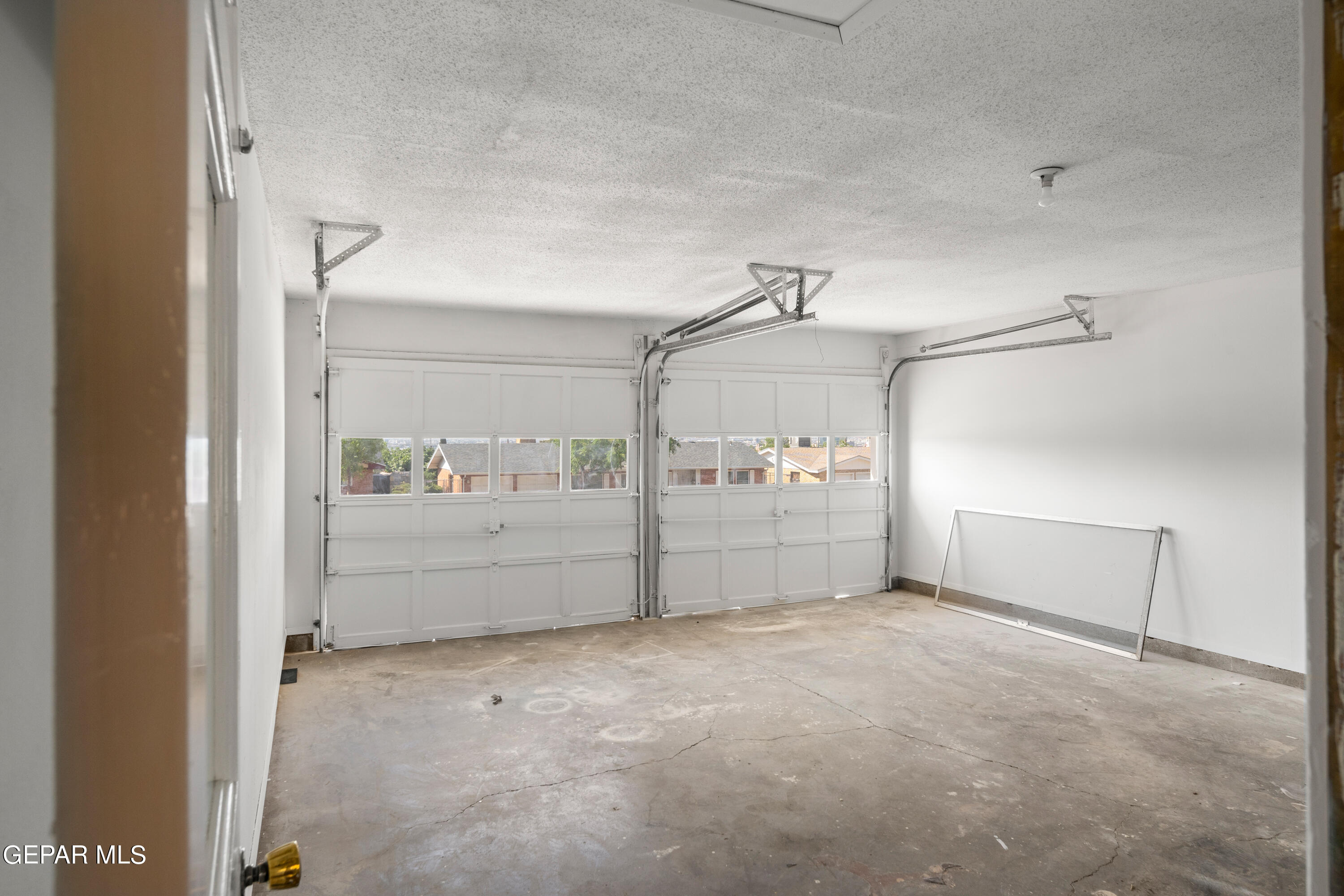 1417 MURCHISON Drive