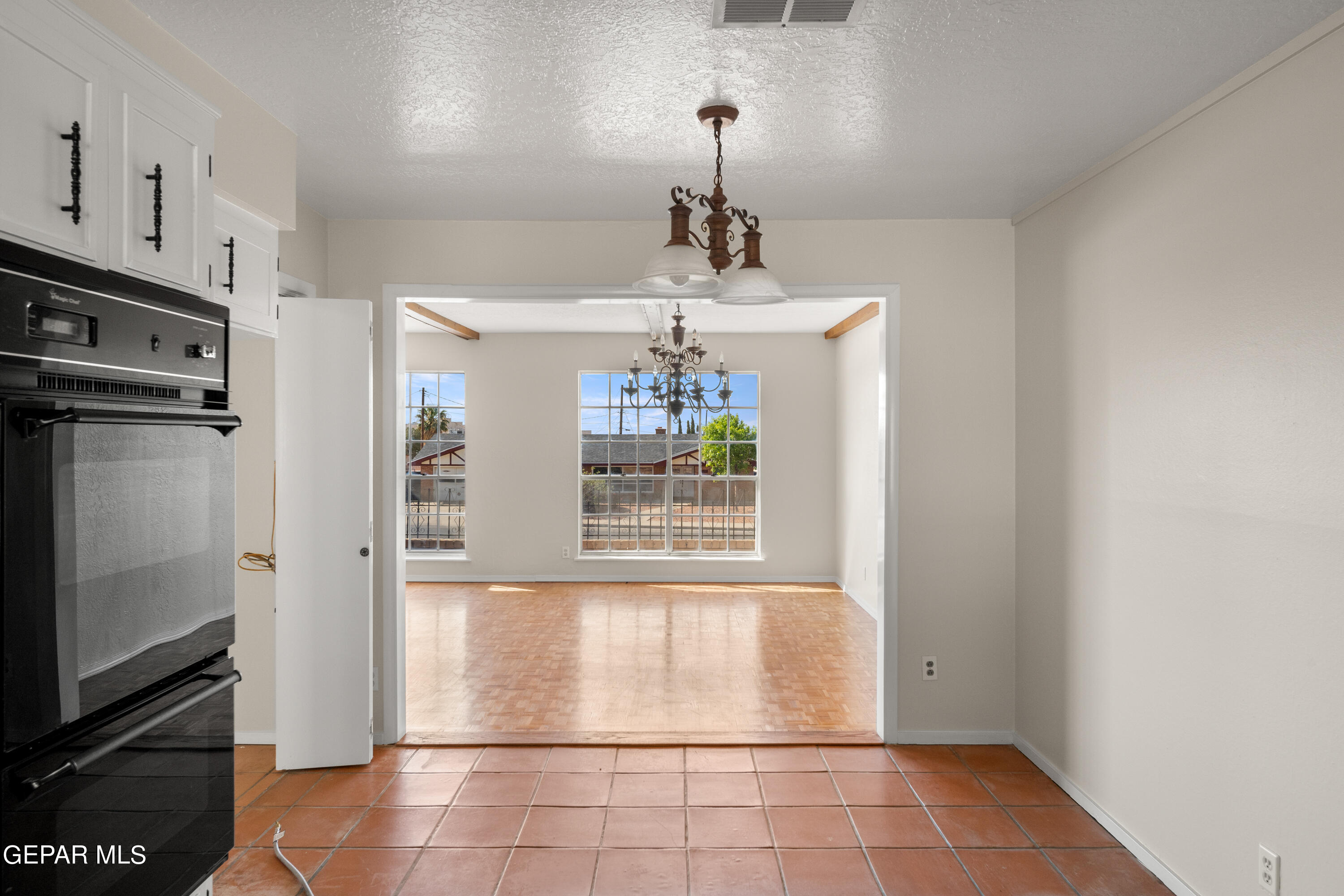 1417 MURCHISON Drive