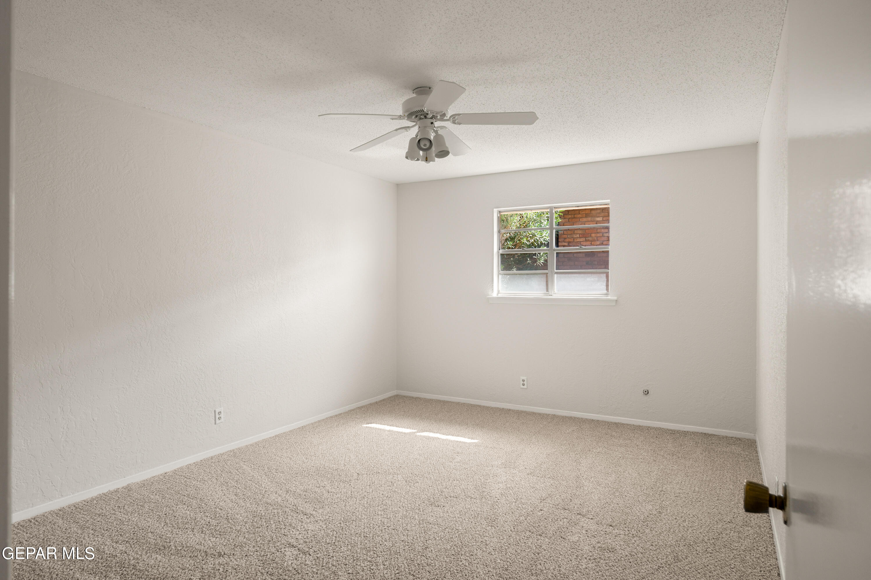 1417 MURCHISON Drive