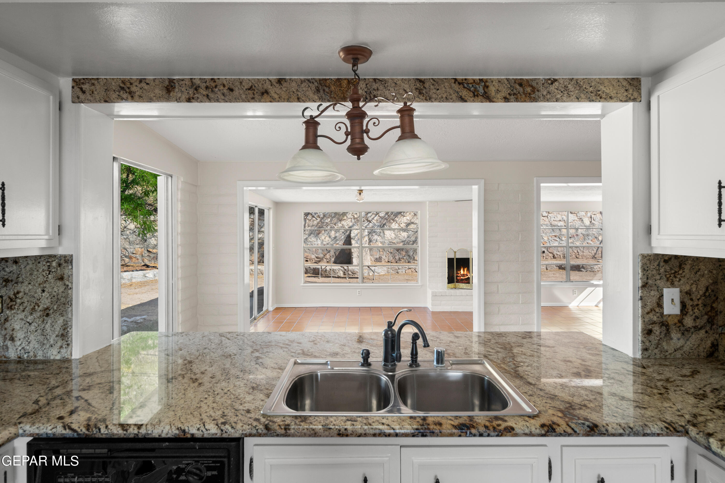 1417 MURCHISON Drive