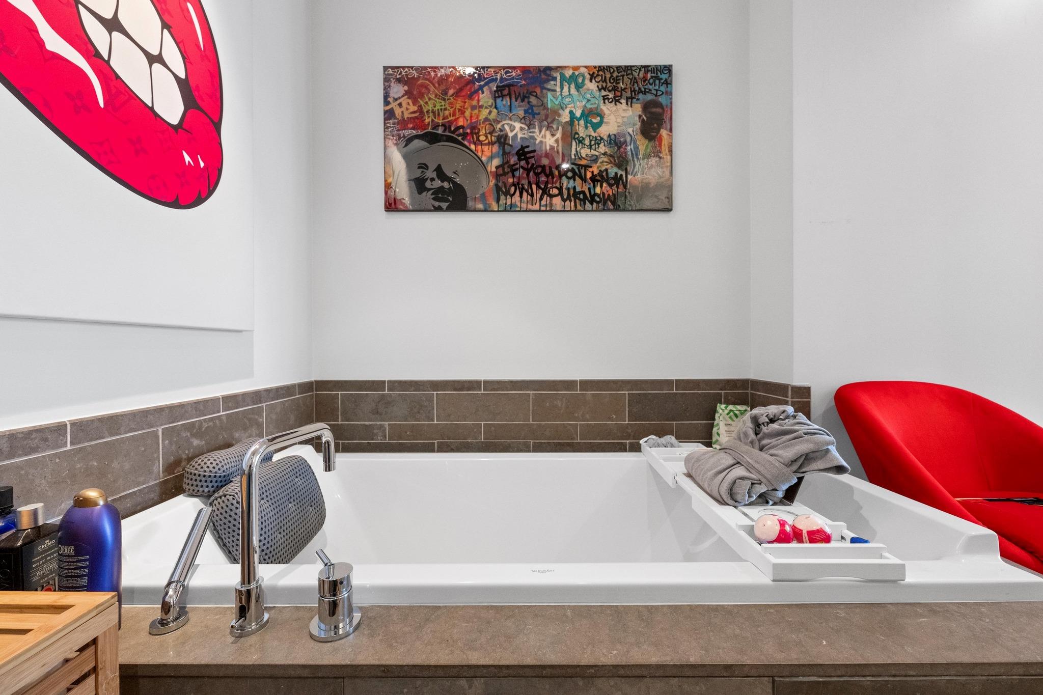 210 Lavaca ST # 1911, Austin Unit: 1911