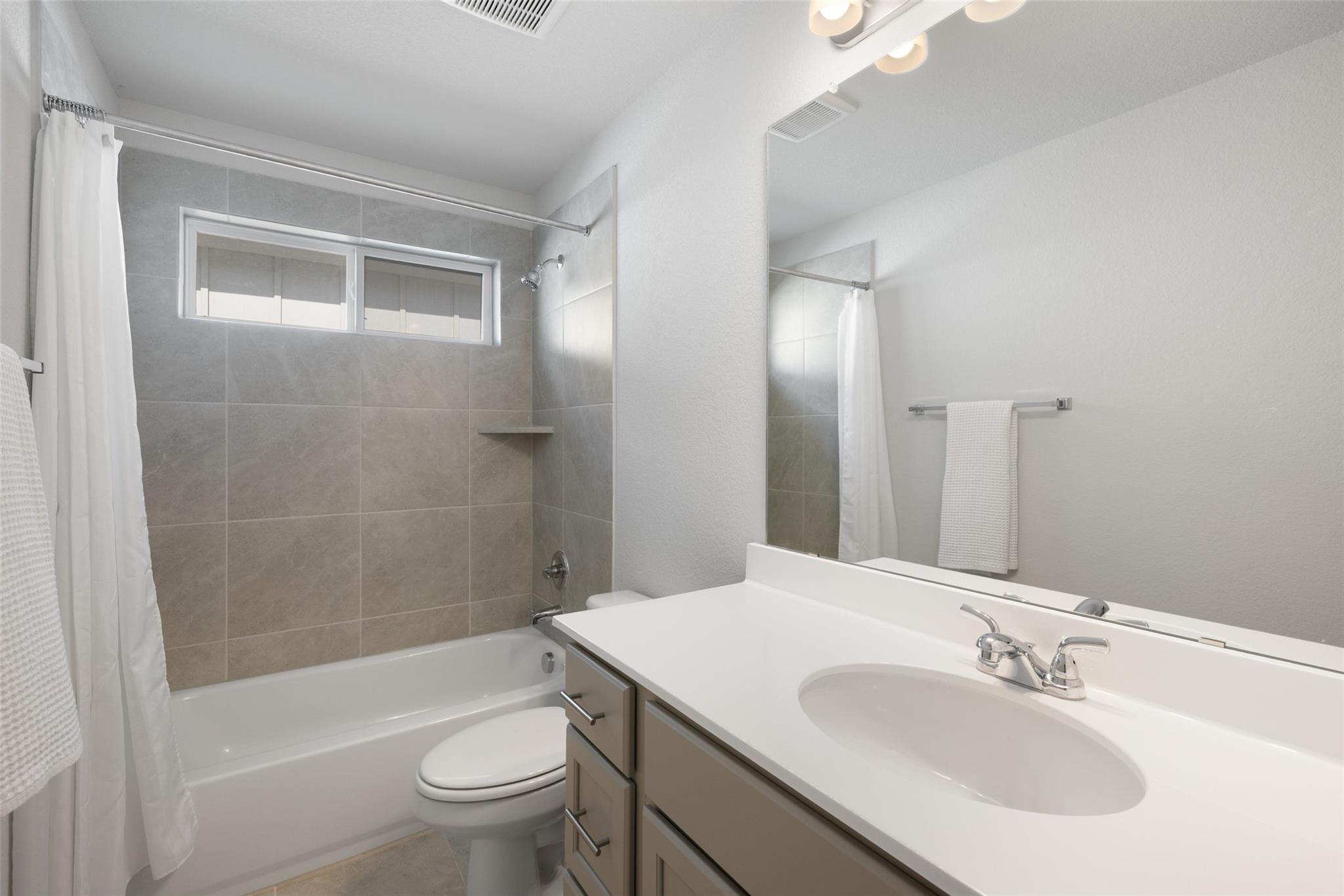 1012 Legend Milton LN