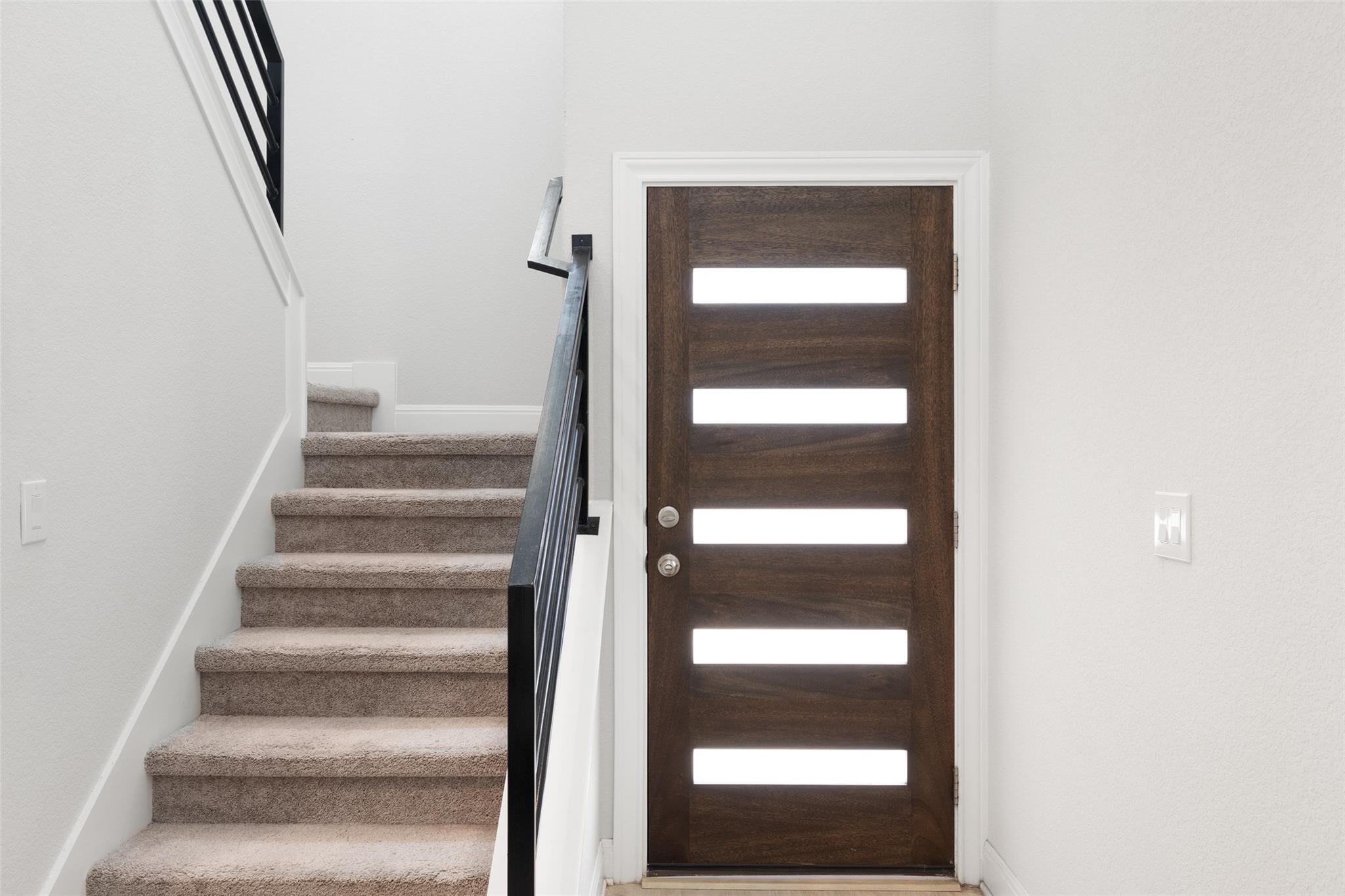 1012 Legend Milton LN