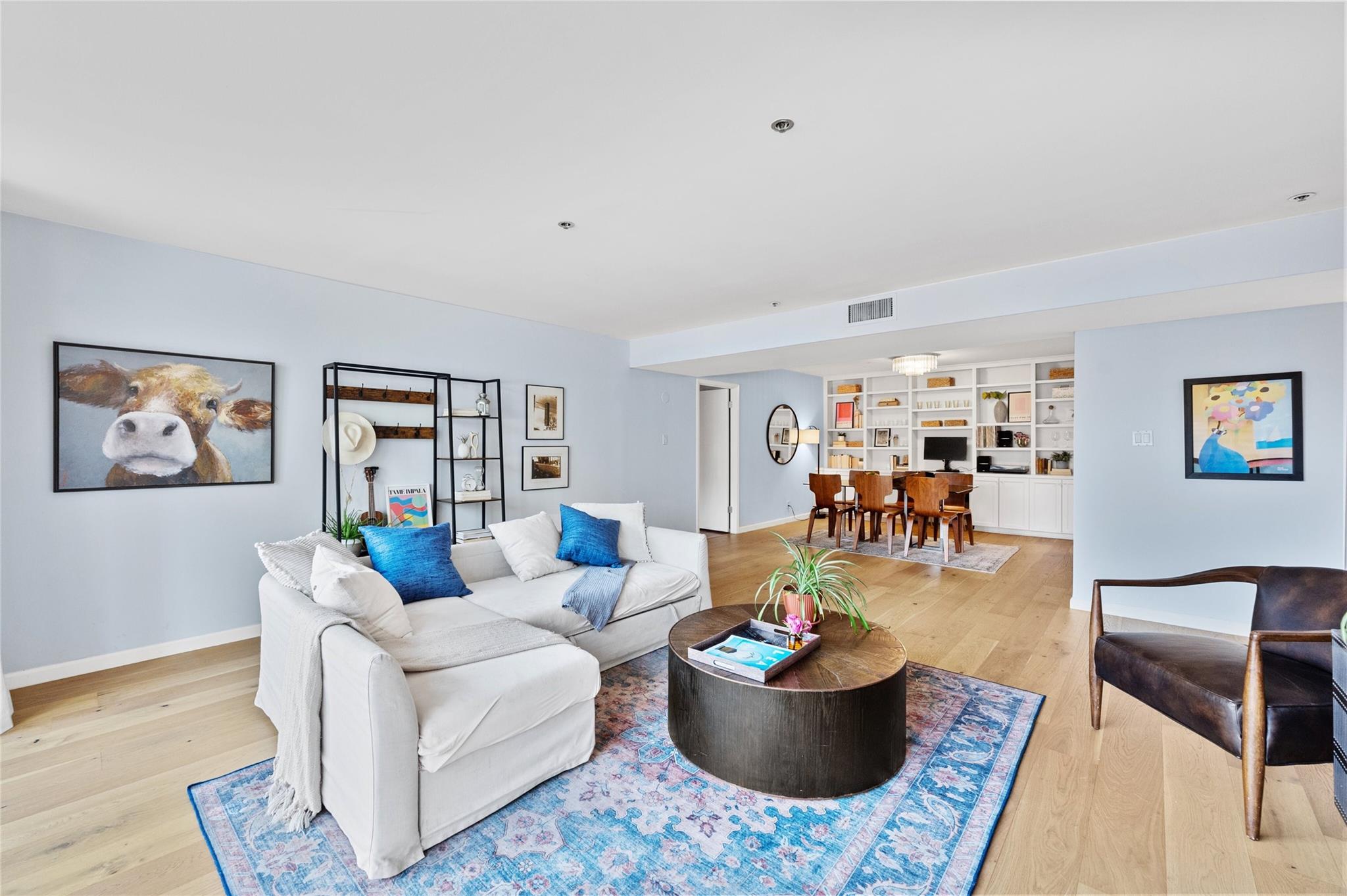 40 N Interstate Highway 35 Unit: 2B2