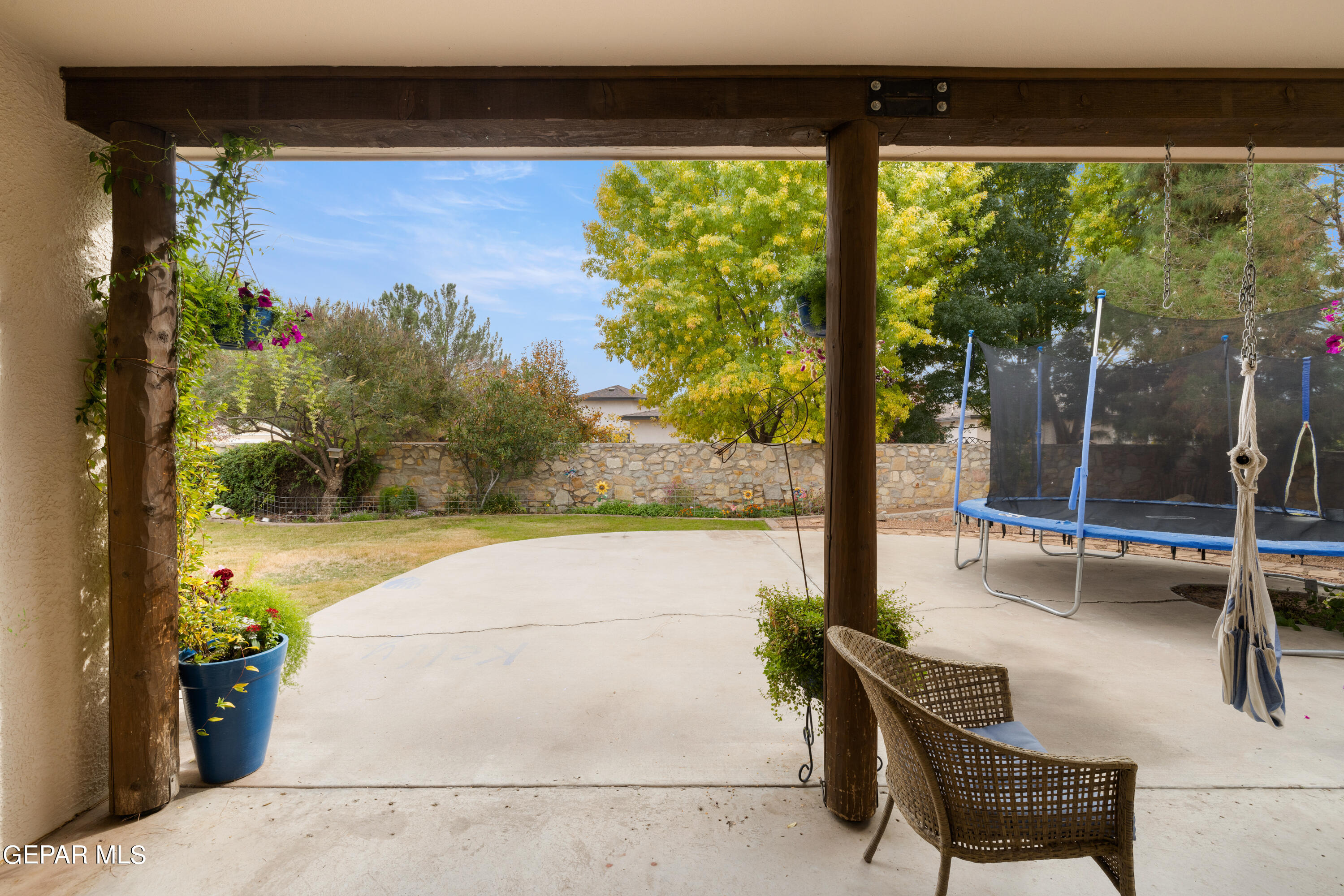 5888 OSCAR PEREZ Avenue