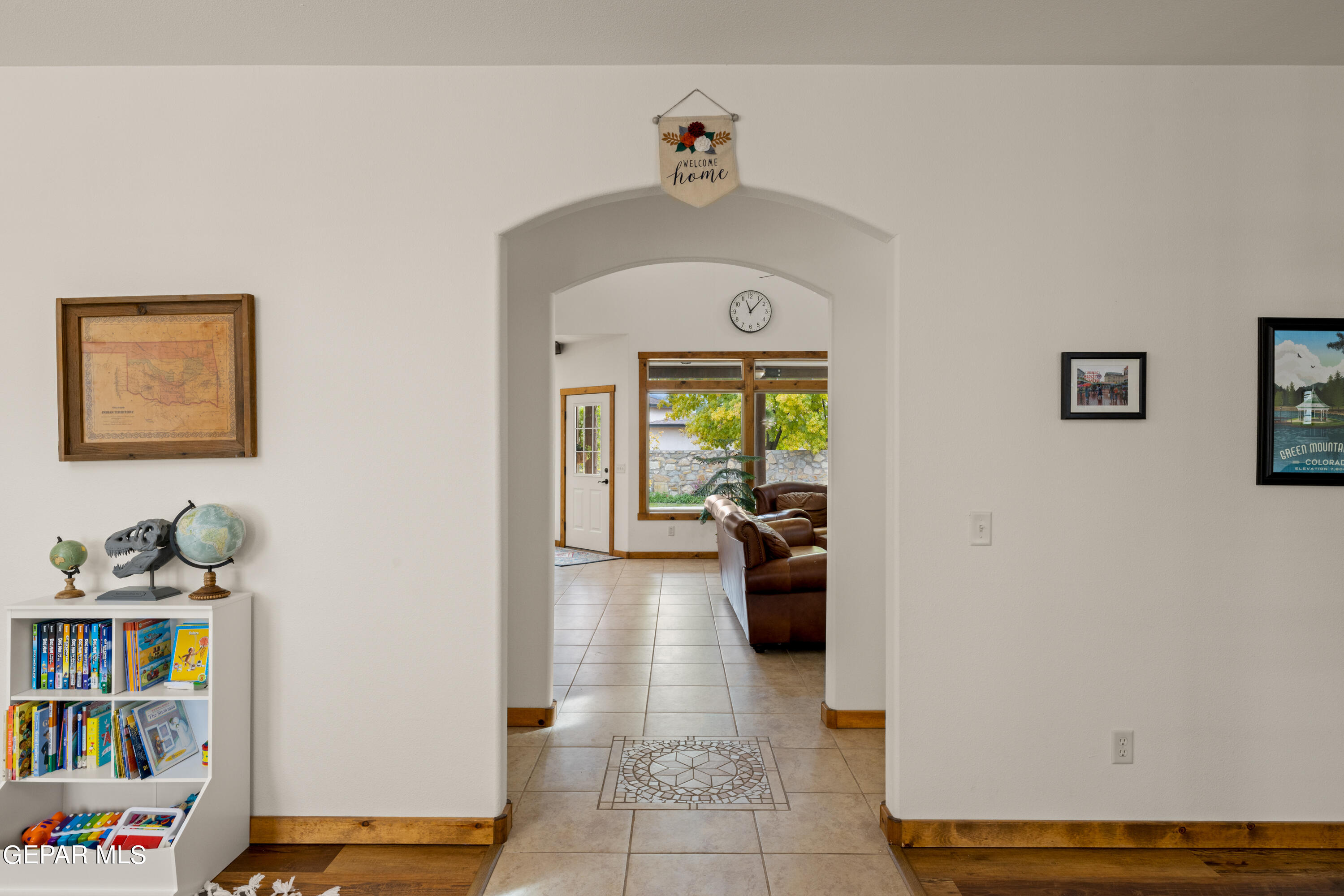 5888 OSCAR PEREZ Avenue