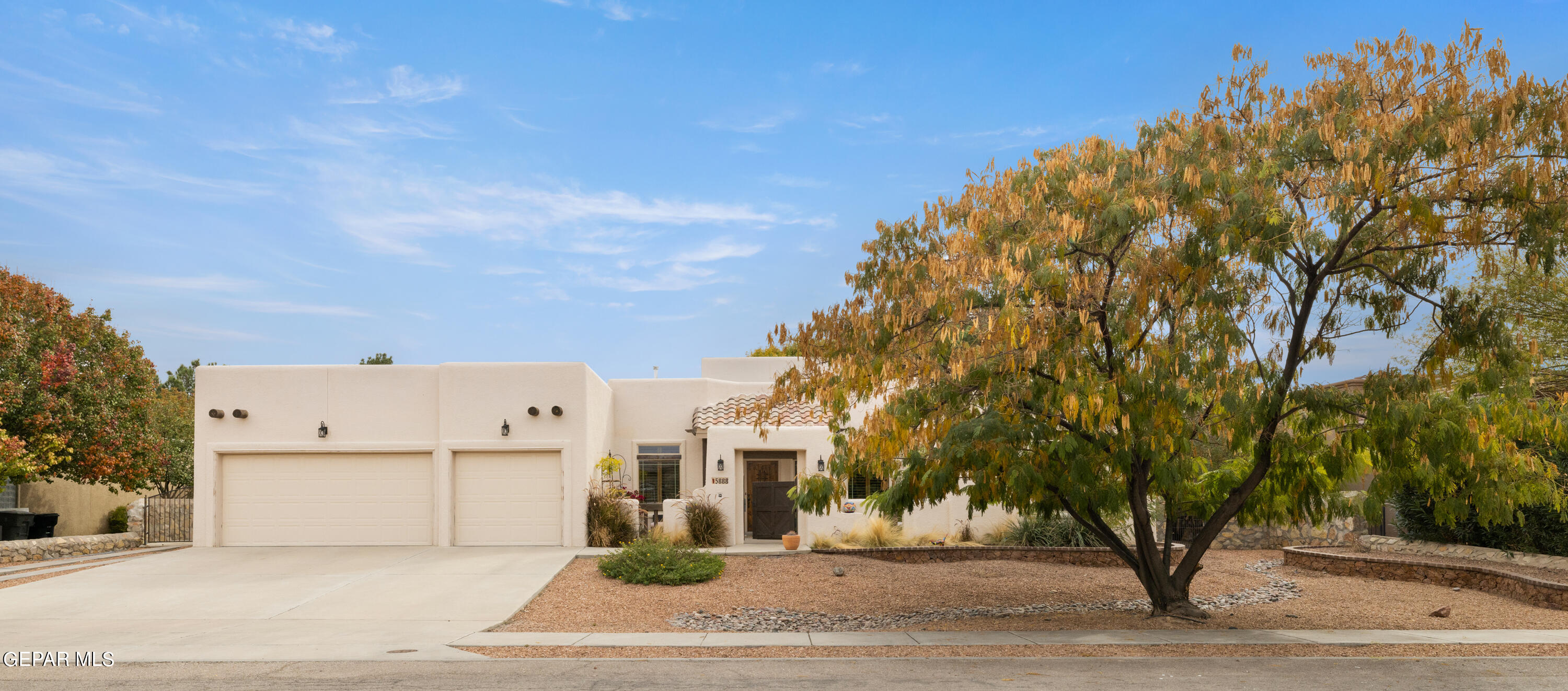 5888 OSCAR PEREZ Avenue