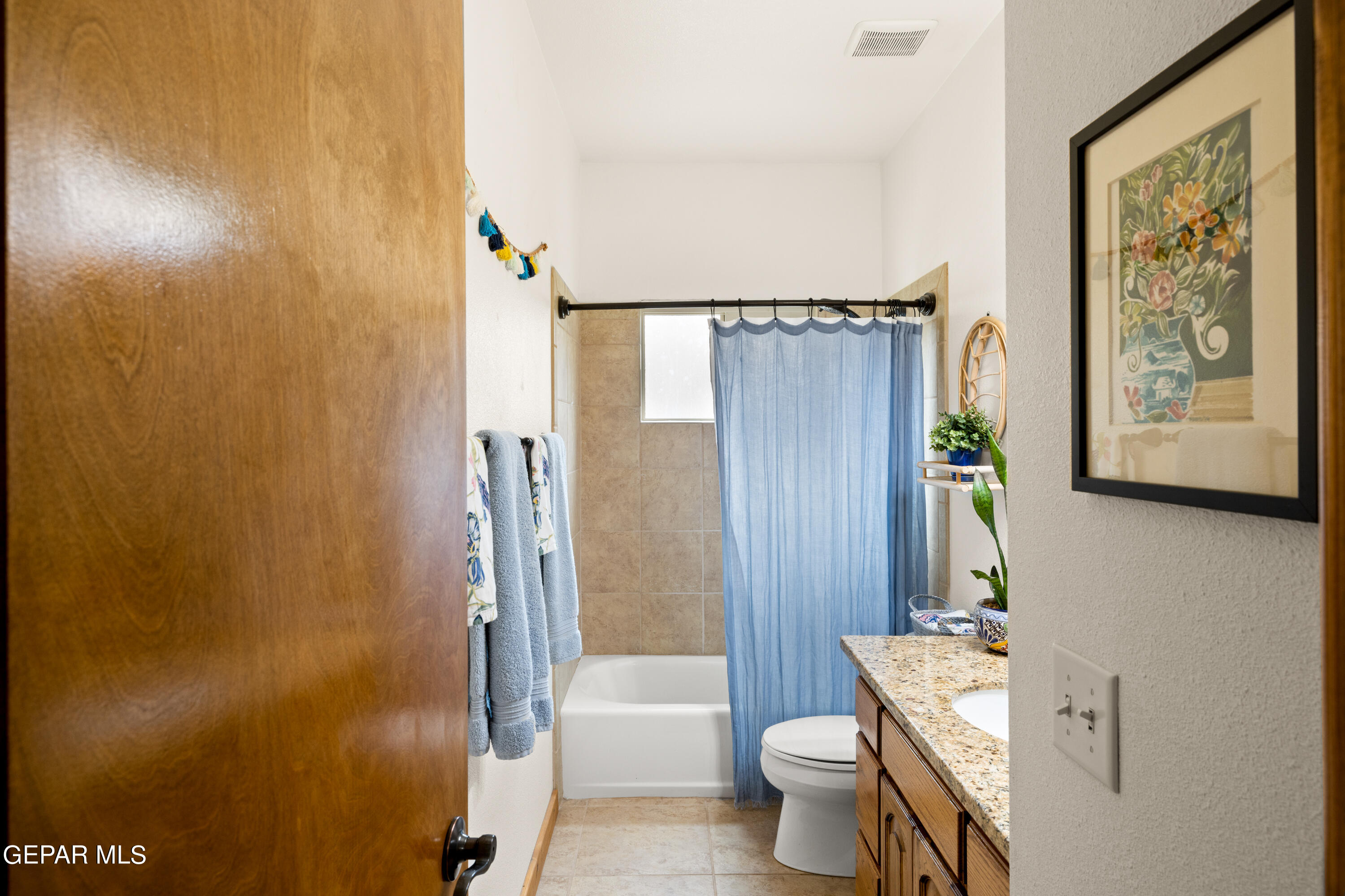 5888 OSCAR PEREZ Avenue