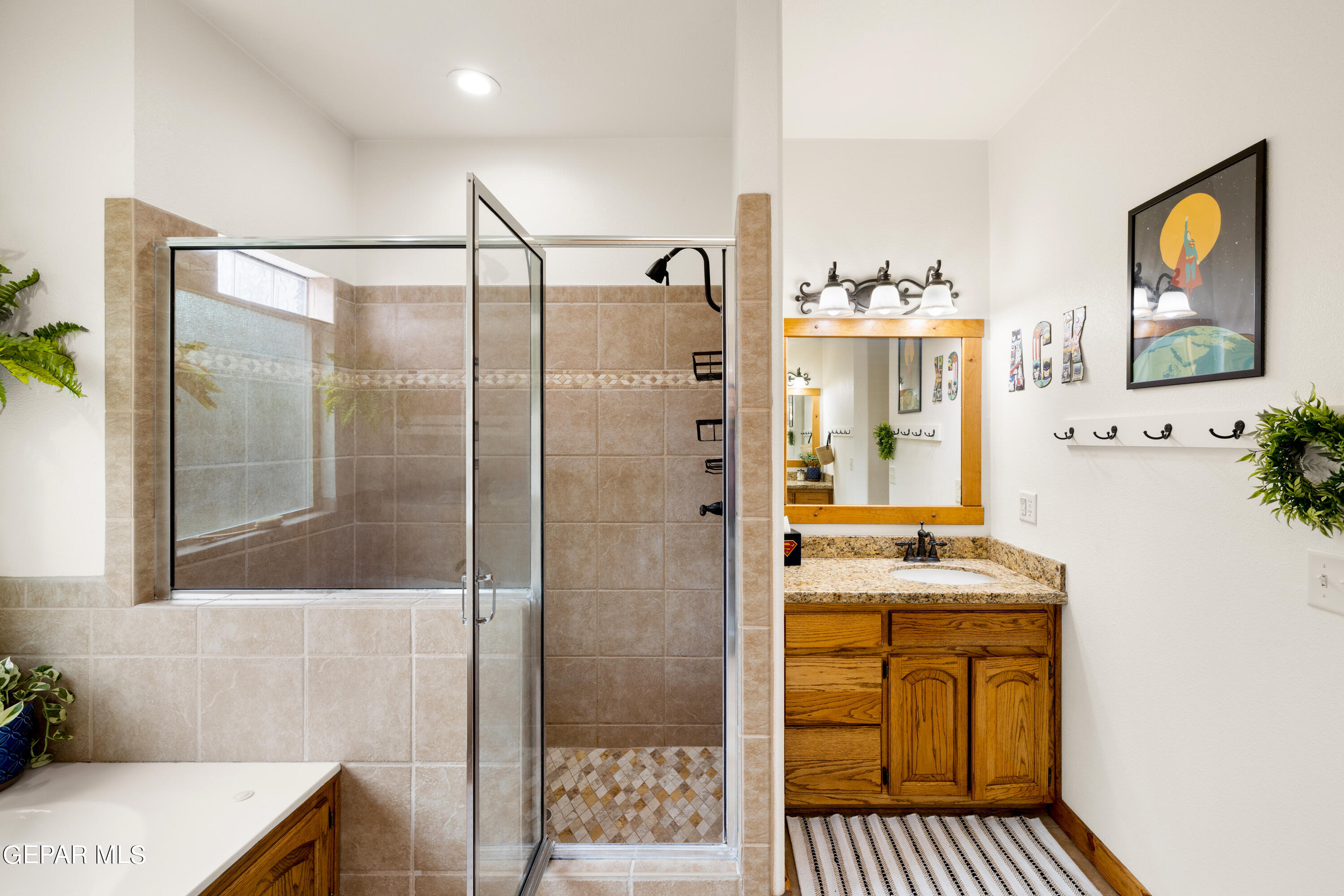 5888 OSCAR PEREZ Avenue