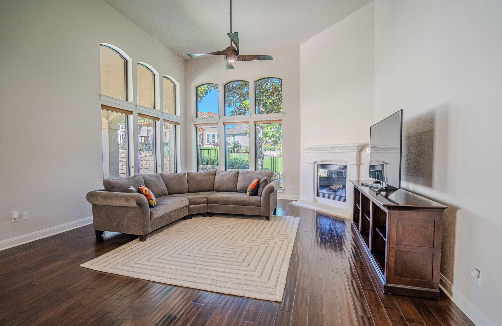 309 Aria DR
