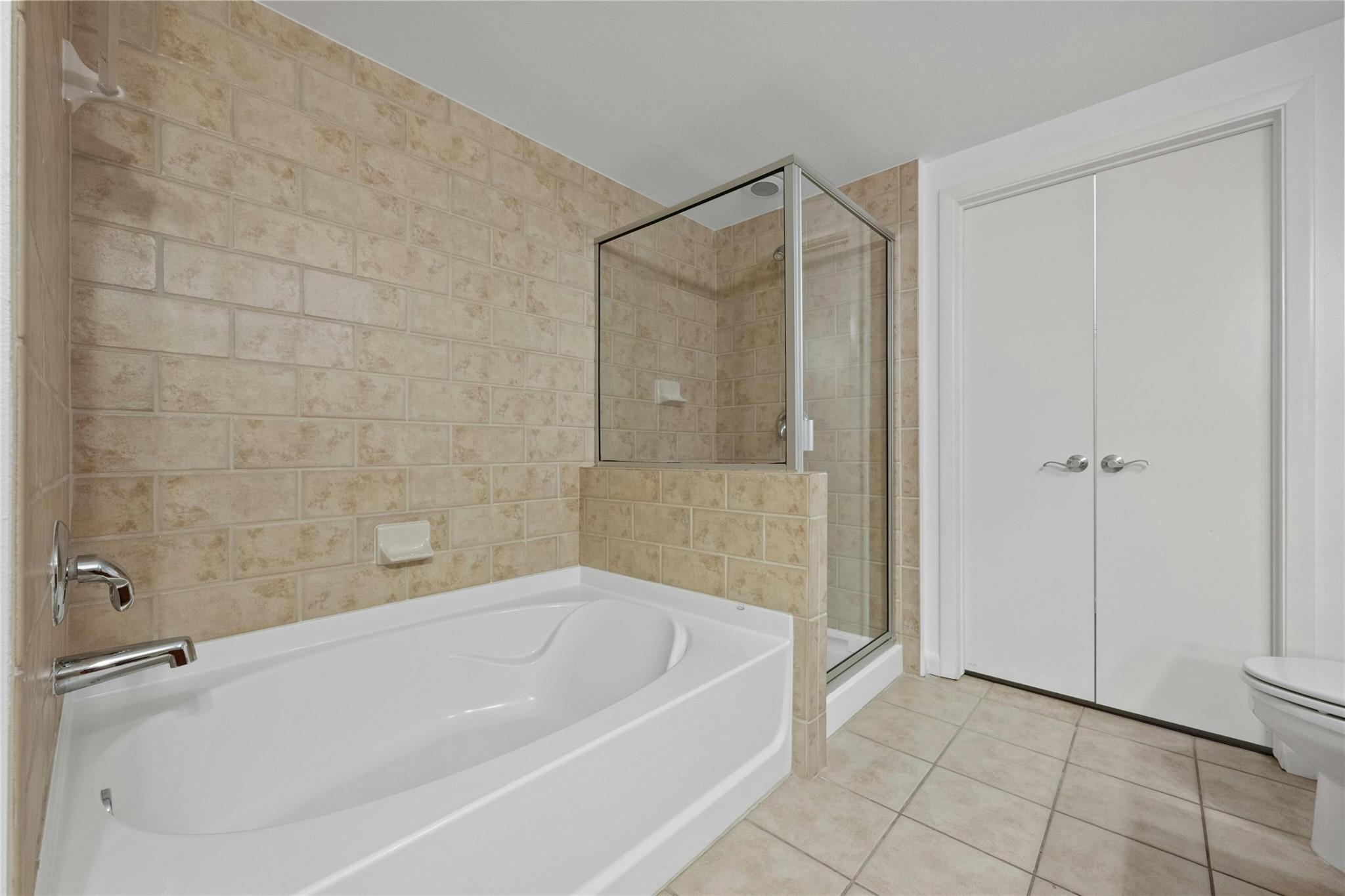 54 Rainey ST # 613