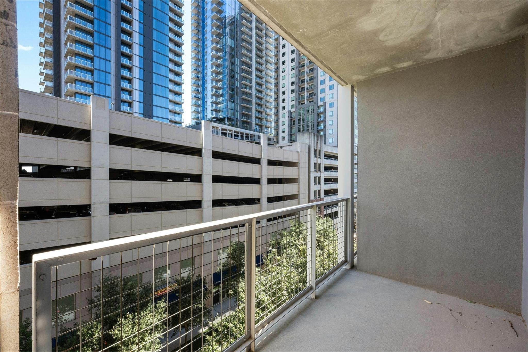 54 Rainey ST # 613