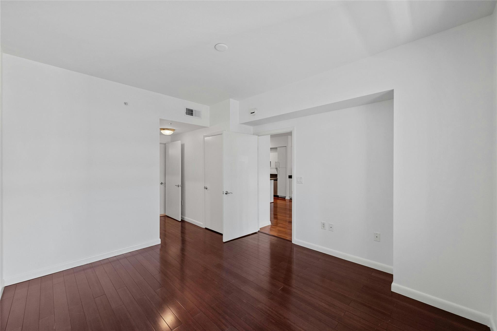54 Rainey ST # 613
