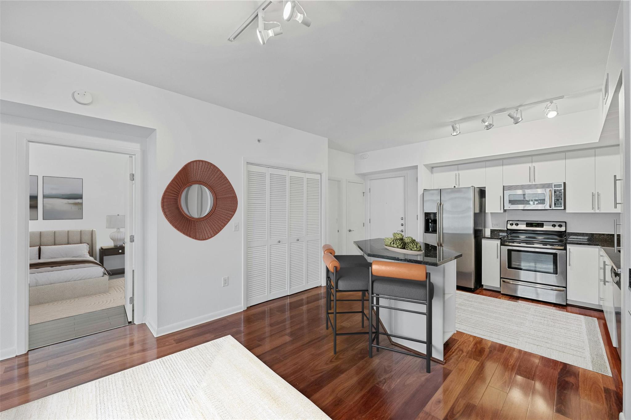 54 Rainey ST # 613