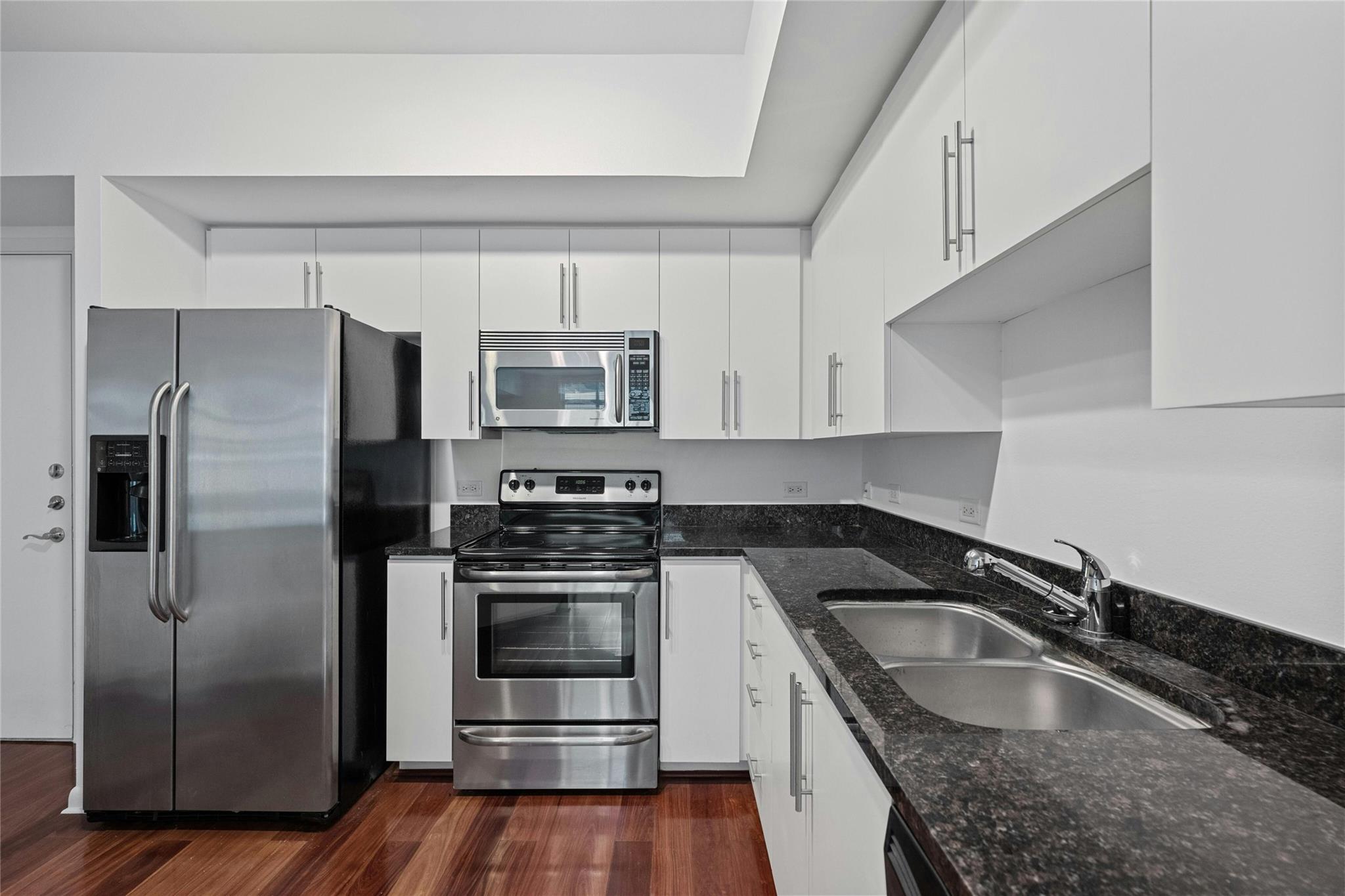 54 Rainey ST # 613