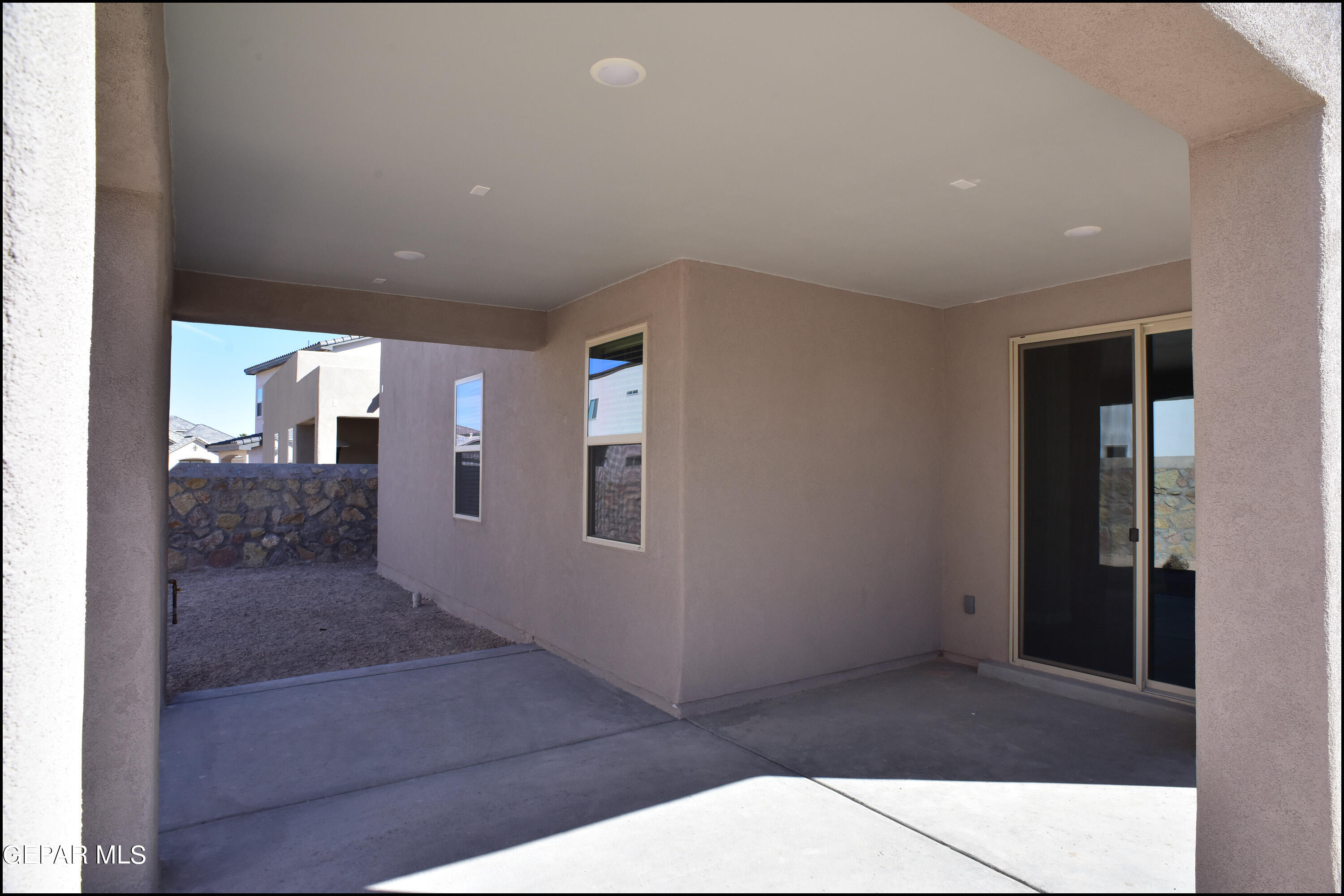 13623 LAWKLAND Street