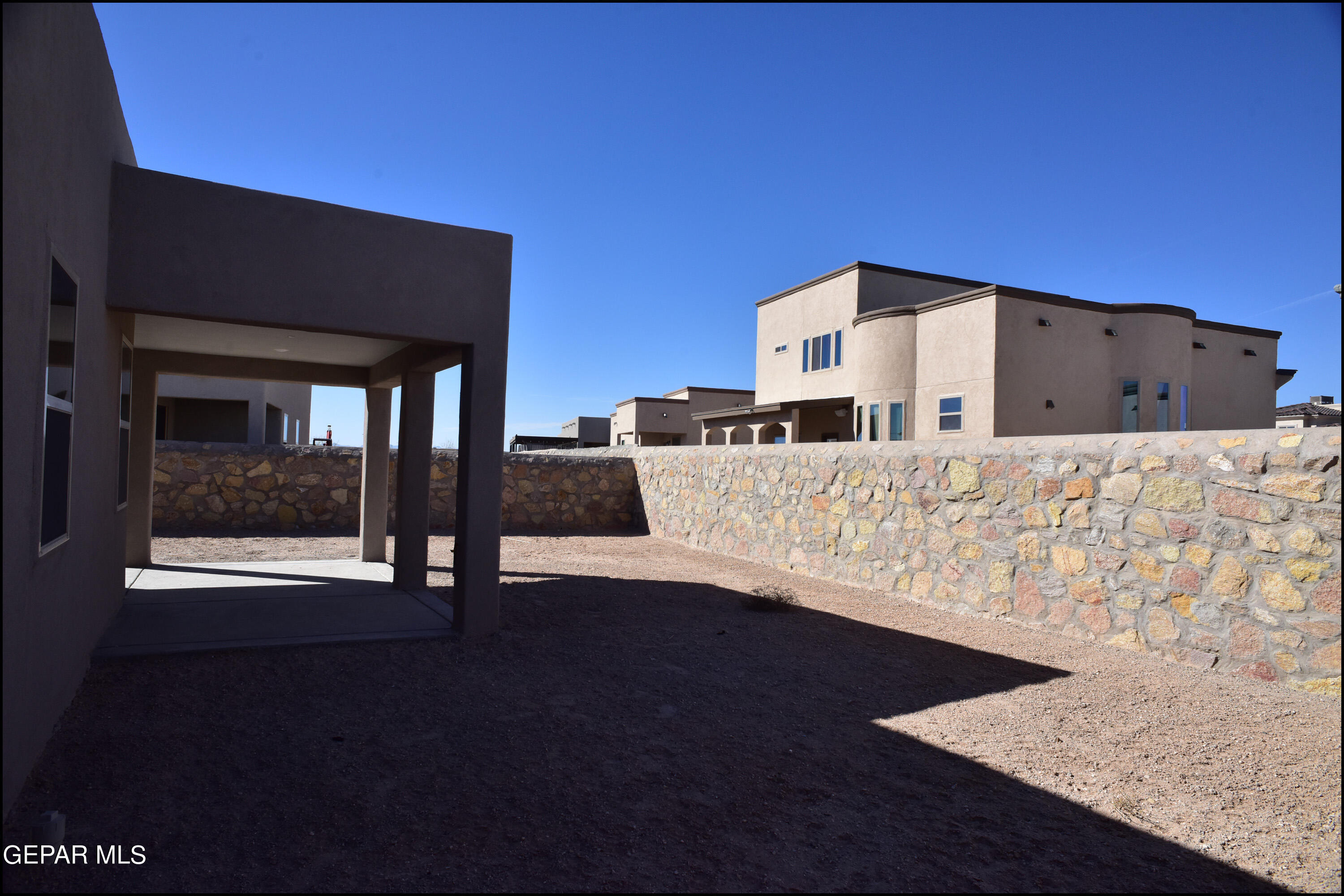 13623 LAWKLAND Street