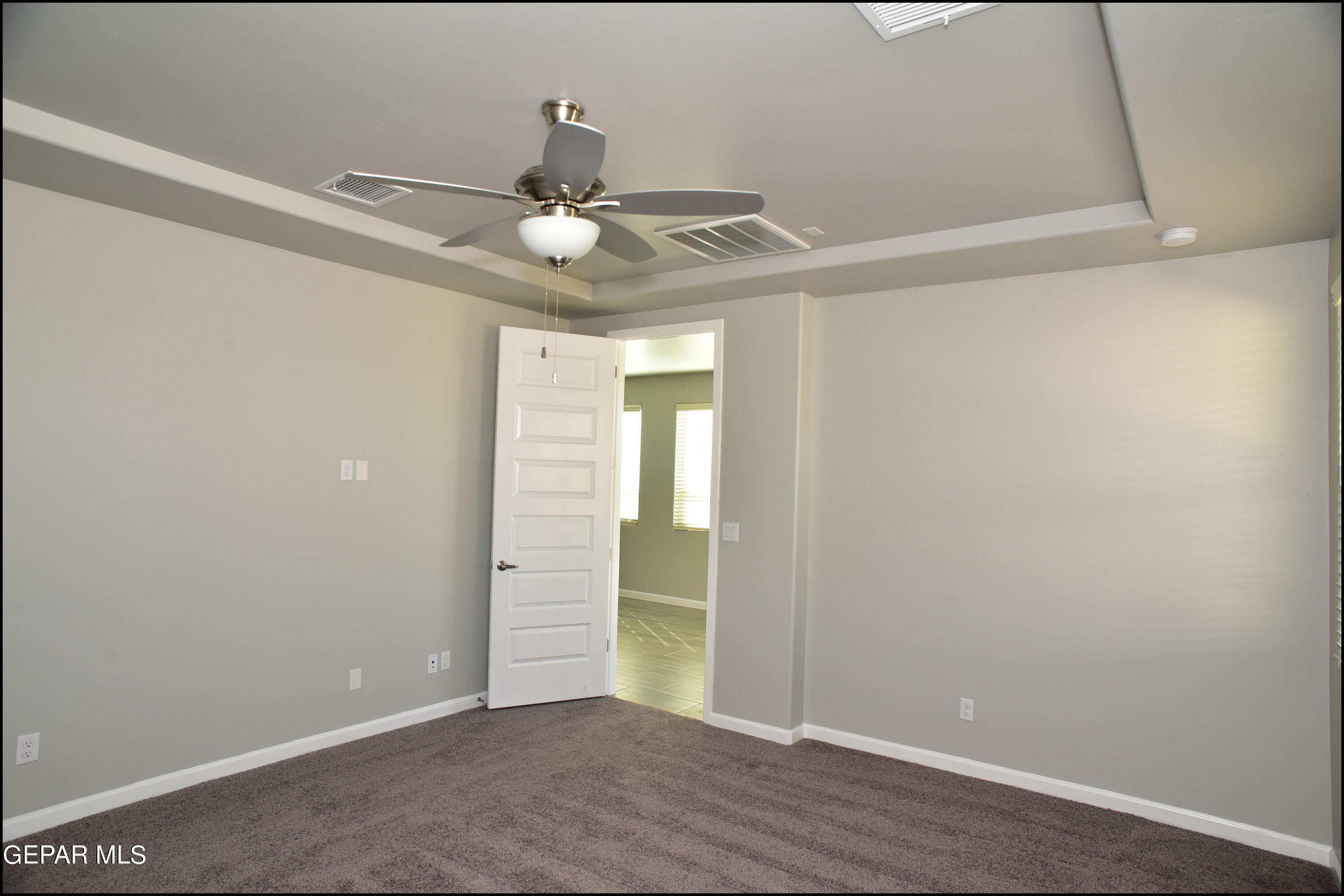 13623 LAWKLAND Street