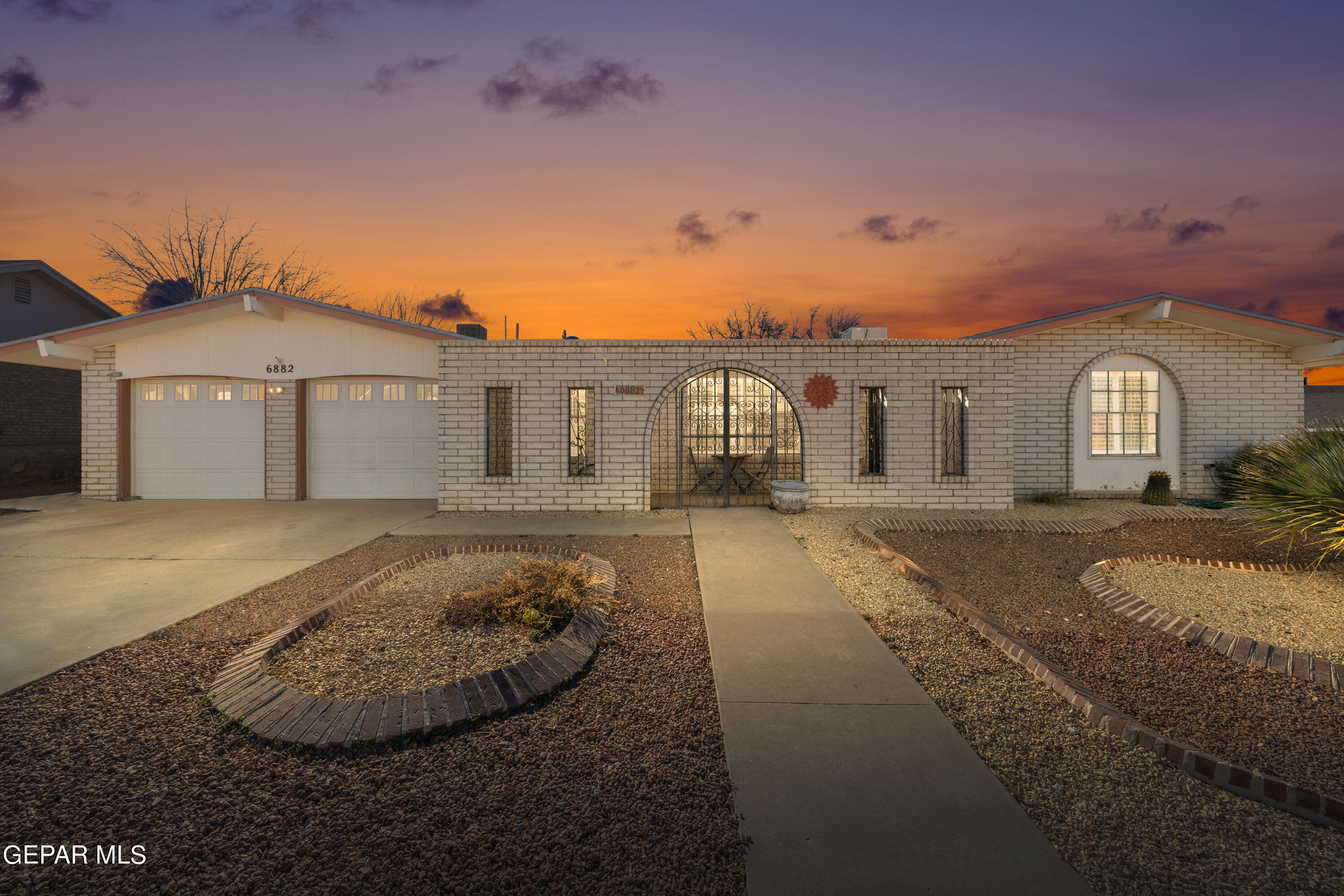 6882 OVEJA Avenue