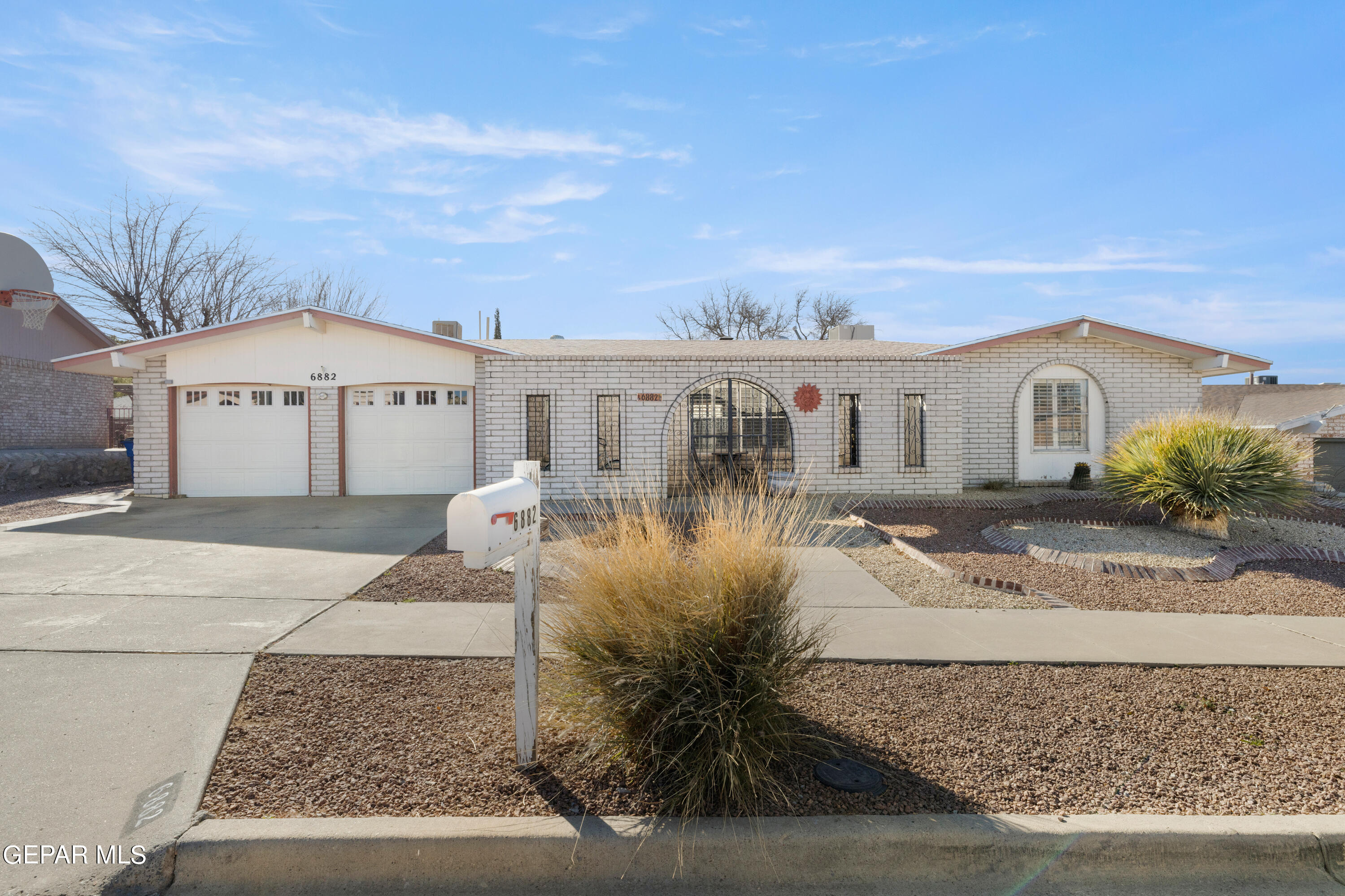 6882 OVEJA Avenue