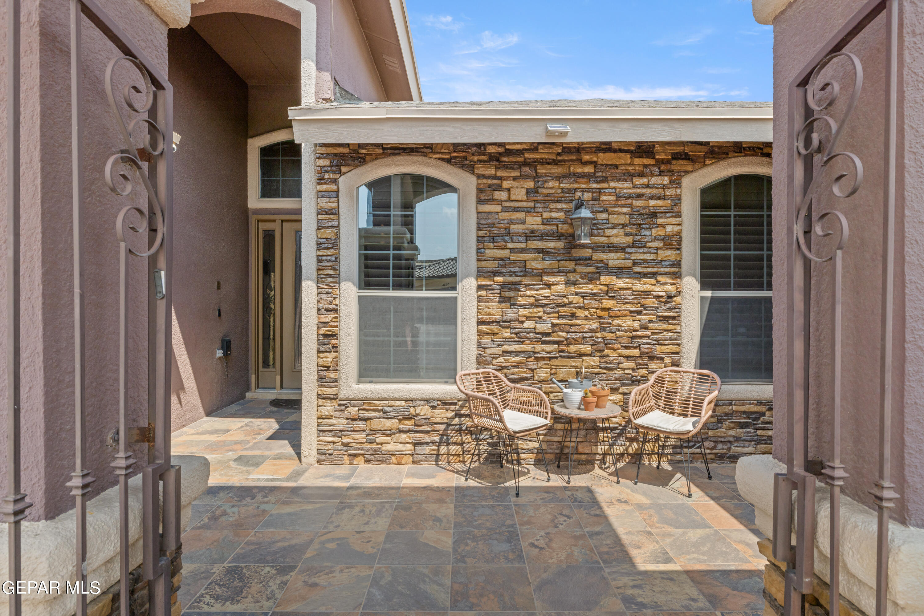 3037 SNOWY POINT Drive